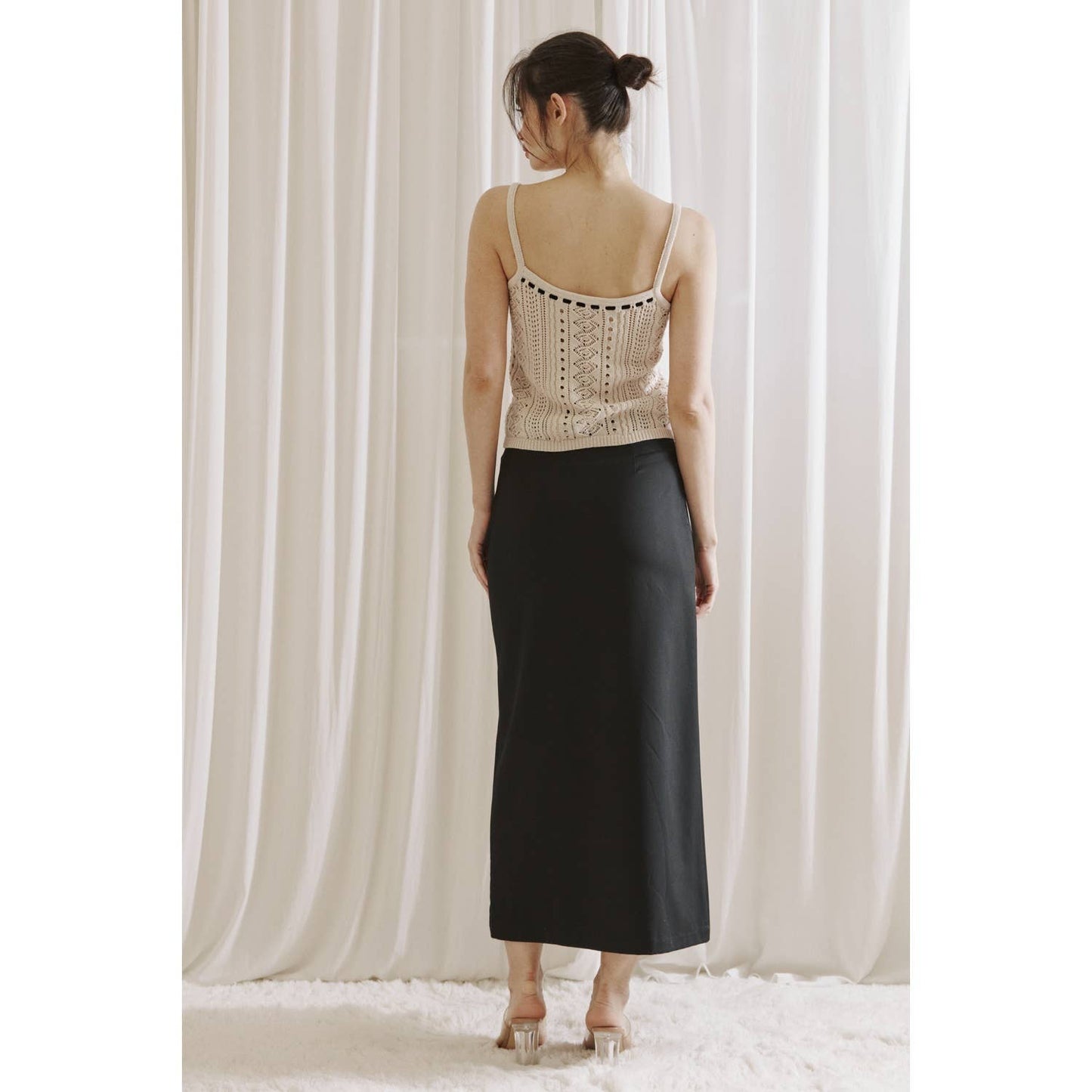 JT5156- MONOCHROMATIC KNIT RIBBON BOW CAMI: WHITE BLACK
