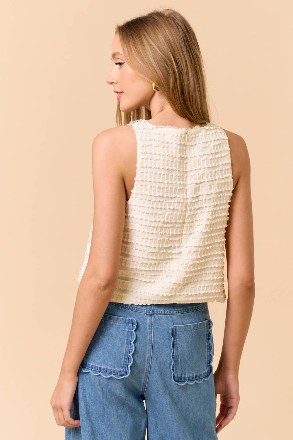 ILT5855 SLEEVELESS TEXTURE TOP : CREAM