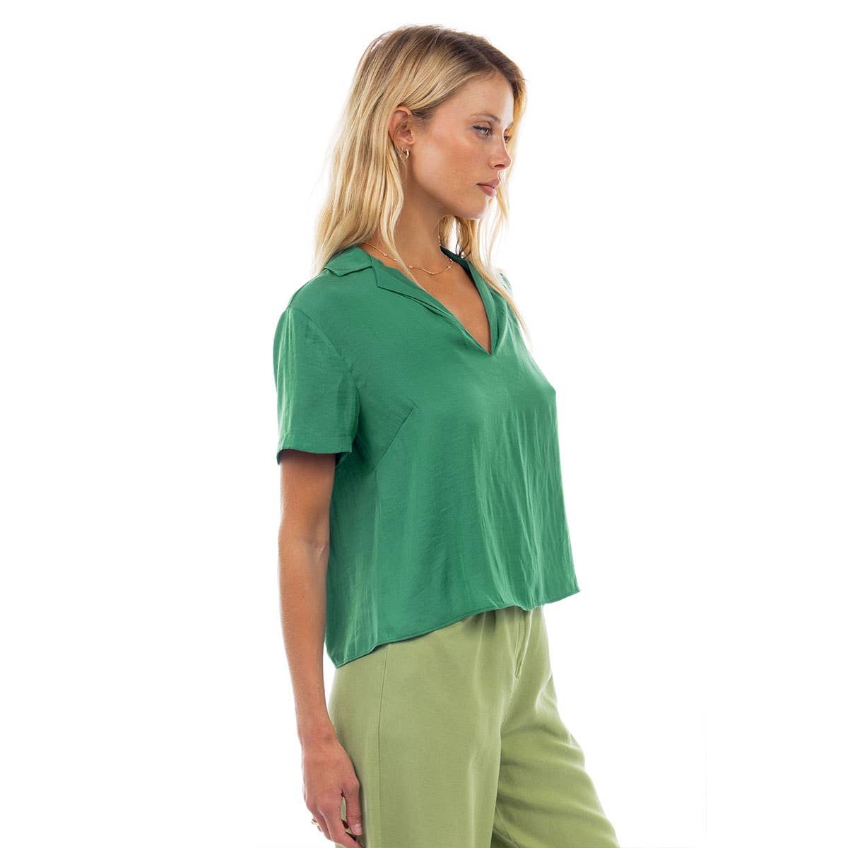 Notched Collar Crop Blouse: YALE / SB119449-B