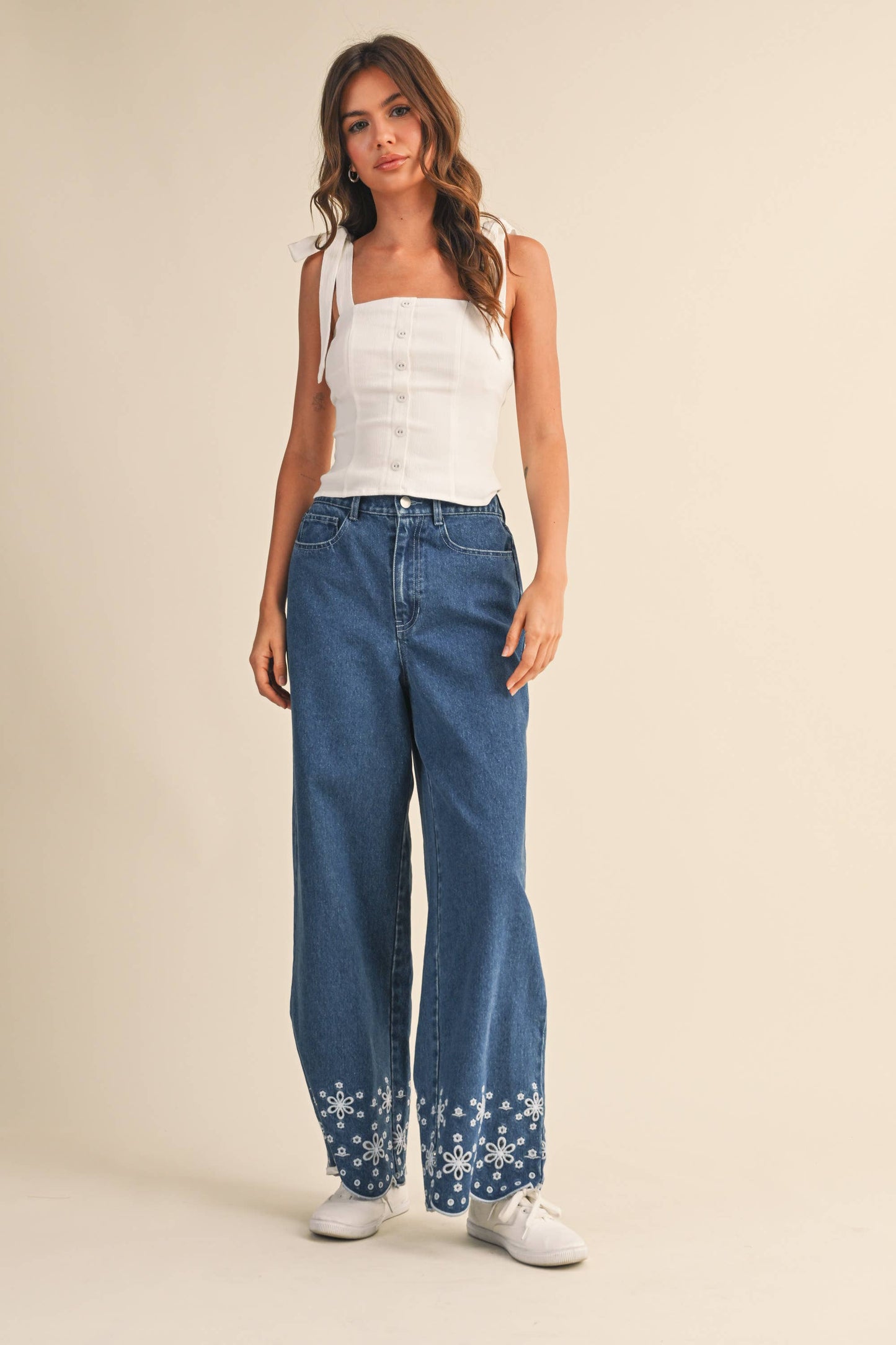 IT4219 STRETCHY LINEN BUTTON DOWN TIE STRAP TOP: Black