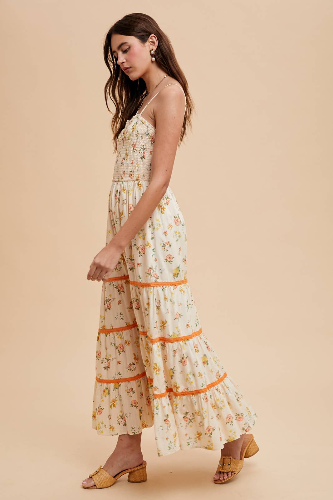 COTTON FLORAL SMOCKED MAXI DRESS: BUTTERCREAM FLORAL / ILD6377