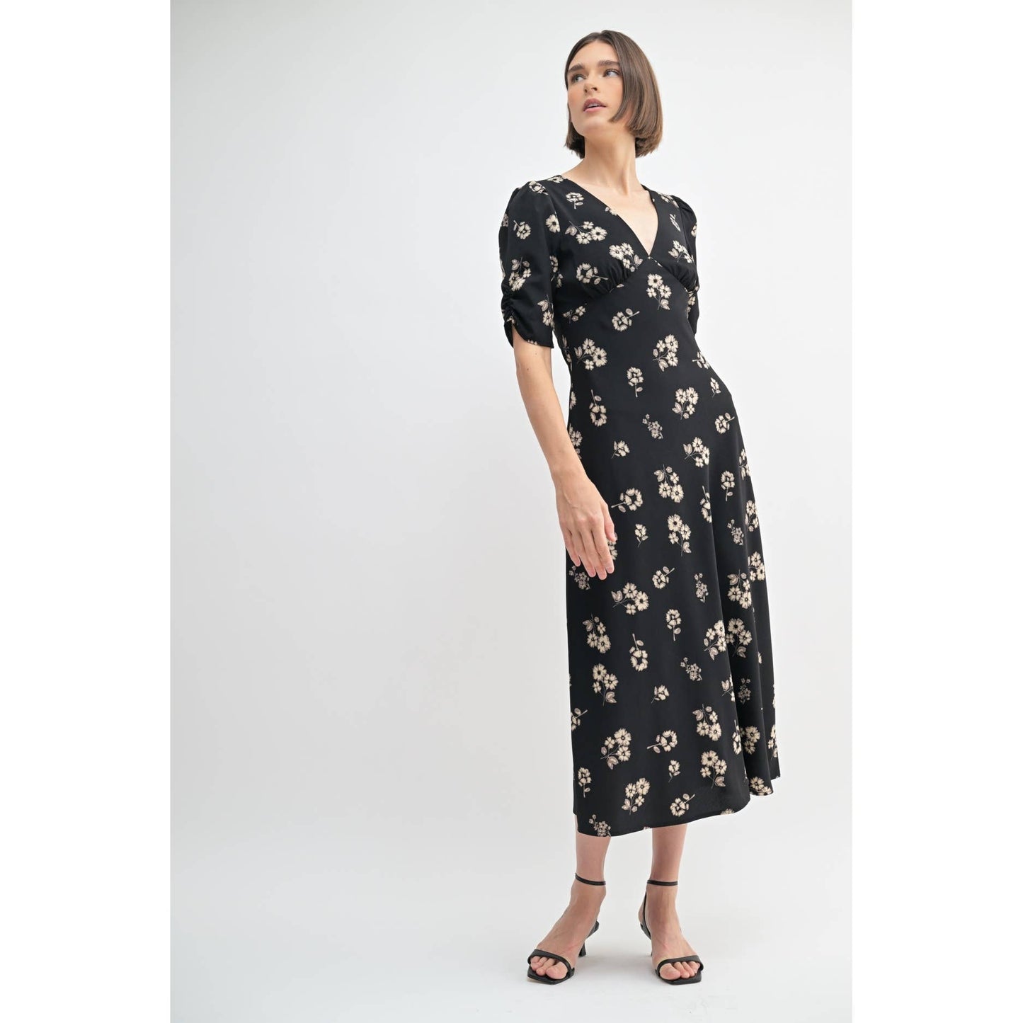 FLOWER PRINT V NECK MIDI DRESS: Black / FD68112_1