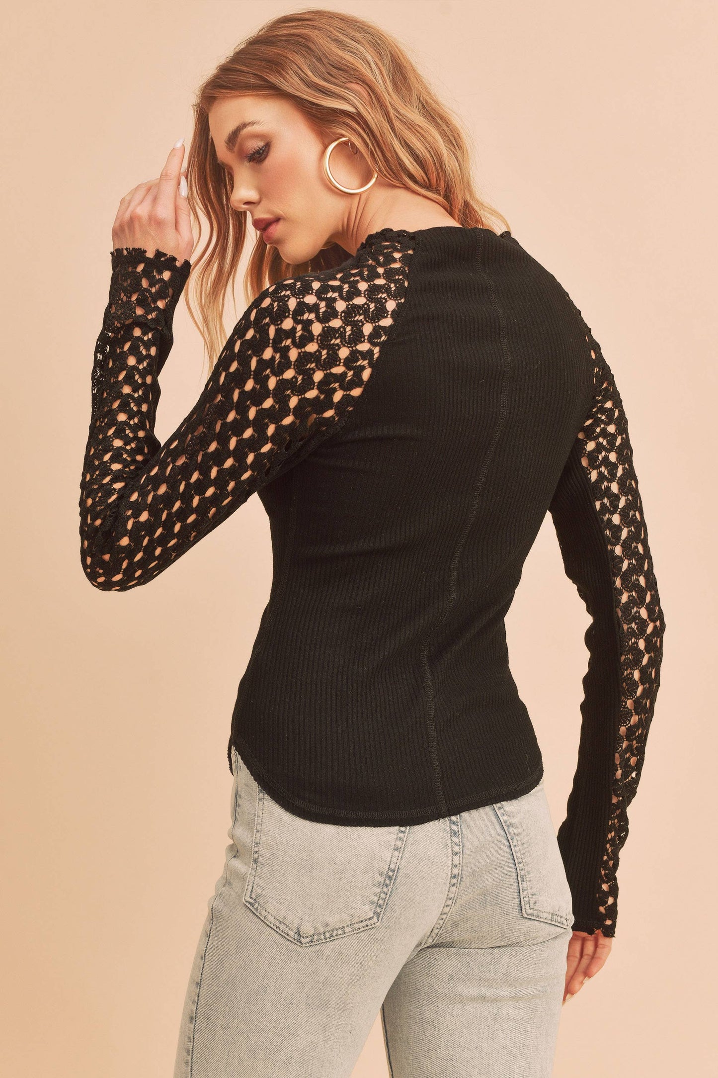 894AK Suri Top: Black