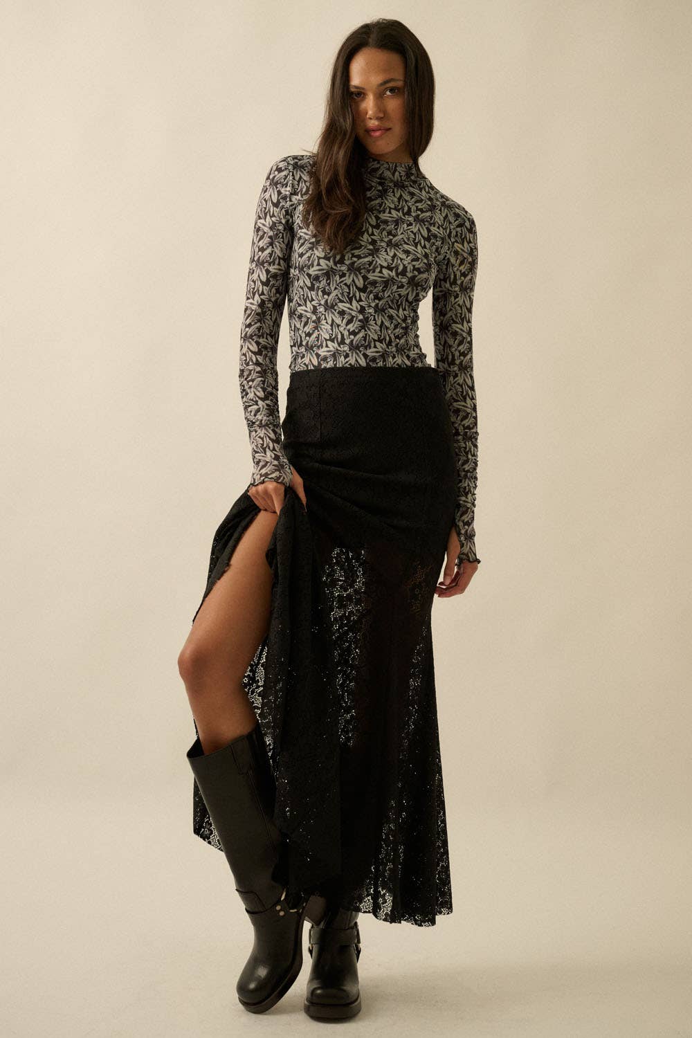 Floral Crochet Lace Fitted Mermaid Maxi Skirt: Black / FSB0126