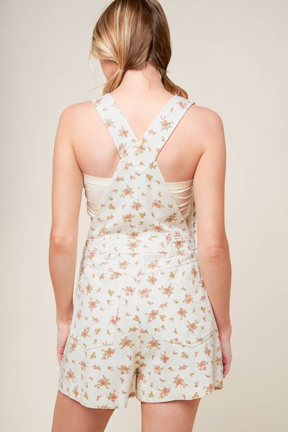 A printed woven overall romper - IP8747: OFF WHITE IP8474