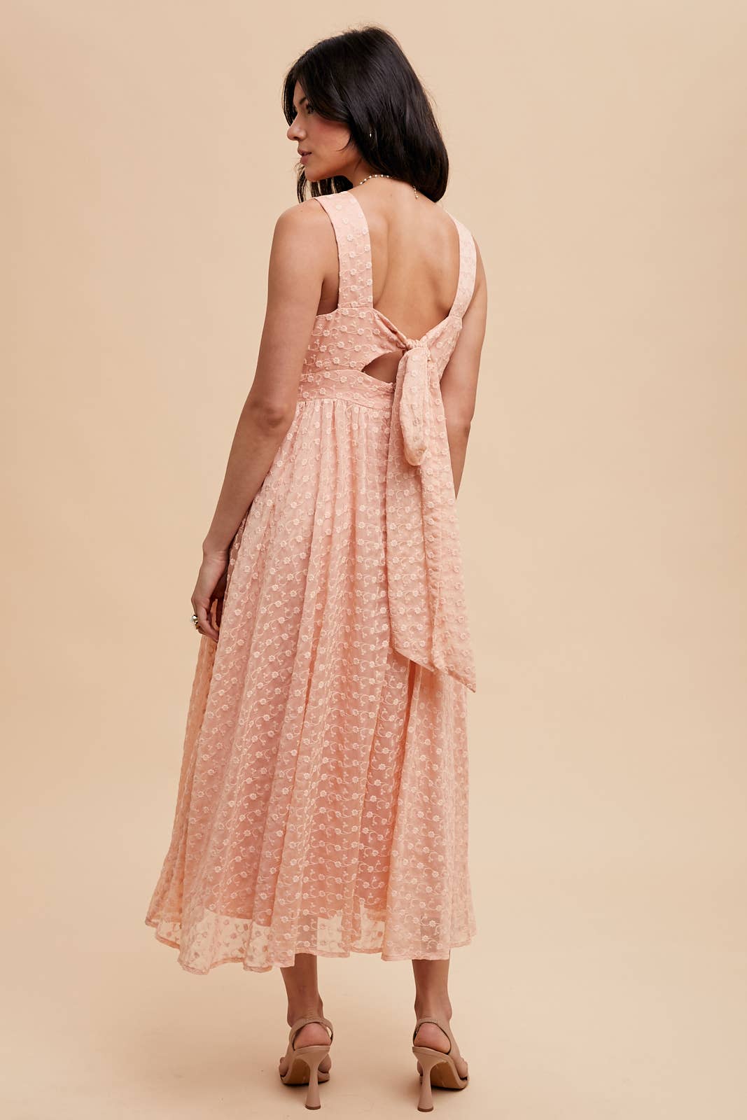 Ild5400 FLORAL EMBROIDERED MAXI DRESS: VINTAGE CREME