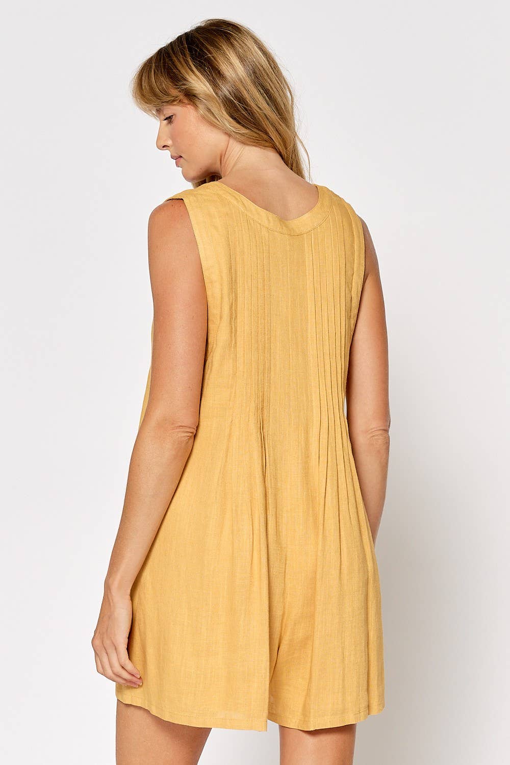 ILR5040 V-NECK FRONT TIE SLEEVELESS ROMPER: OFF WHITE / MEDIUM