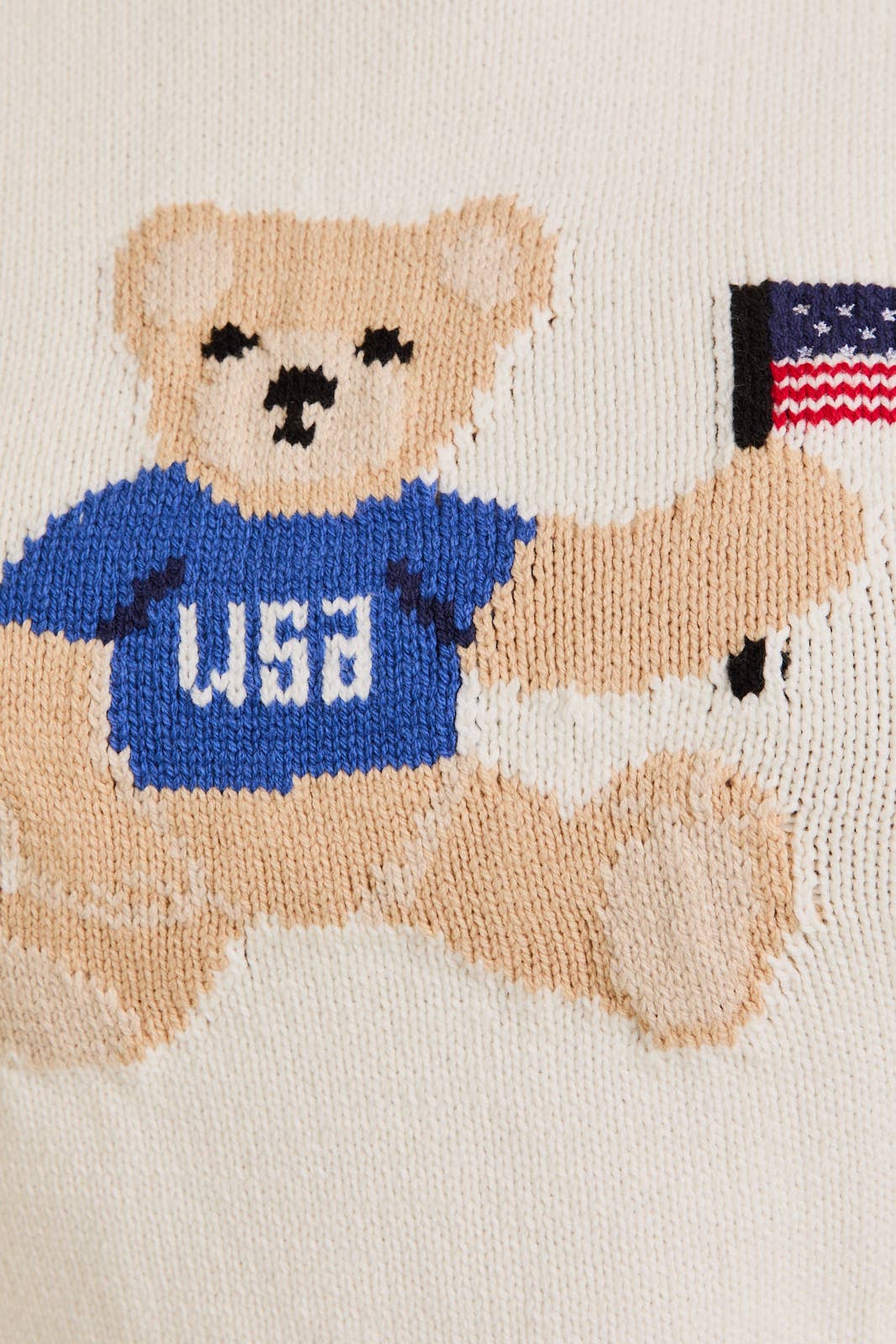 "TEDDY BEAR WITH USA FLAG" GRAPHIC CREW NECK SWEATER TOP: White / IWT5170-3