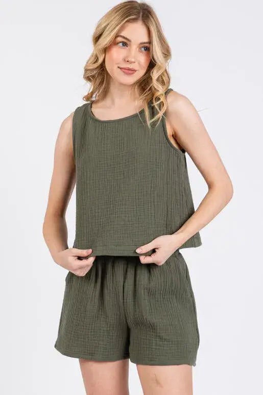 Cotton Gauze Round Neck Sleeveless Top - NT31273A: Black