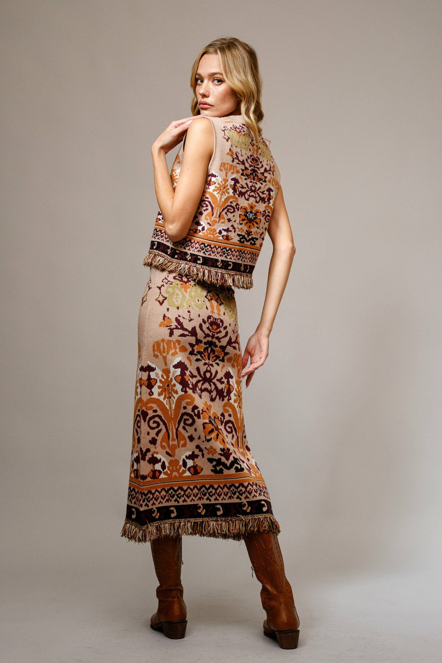 52084W - Ethnic Knit Fringe Midi Skirt: TAUPE / blueb