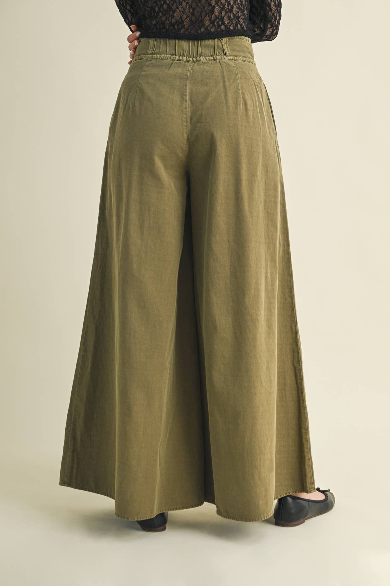 PINTUCK WIDE LEG PATNS: OLIVE / GS30006