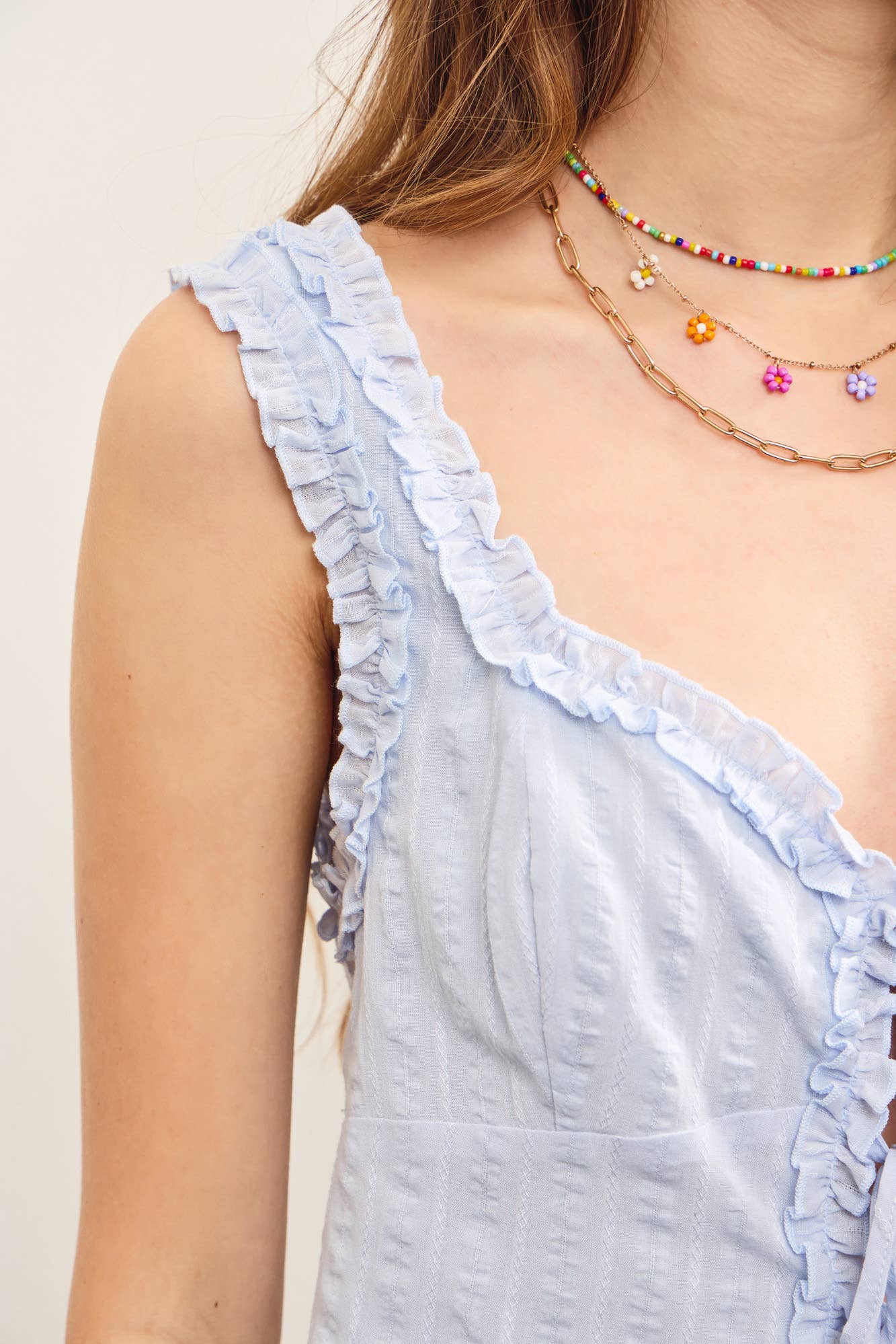 TIED FRONT RUFFLED V NECK SLEEVELESS TOP: SNOW WHITE S24790