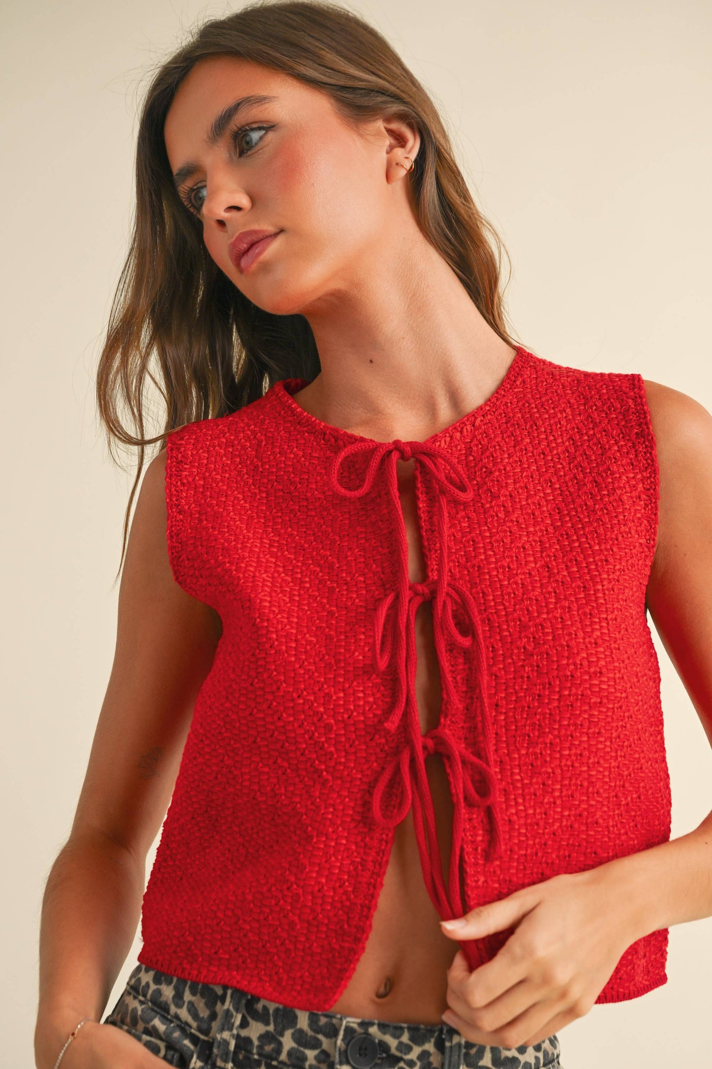 T4837 KNITTED TIED IN FRONT CARDIGAN: CREAM