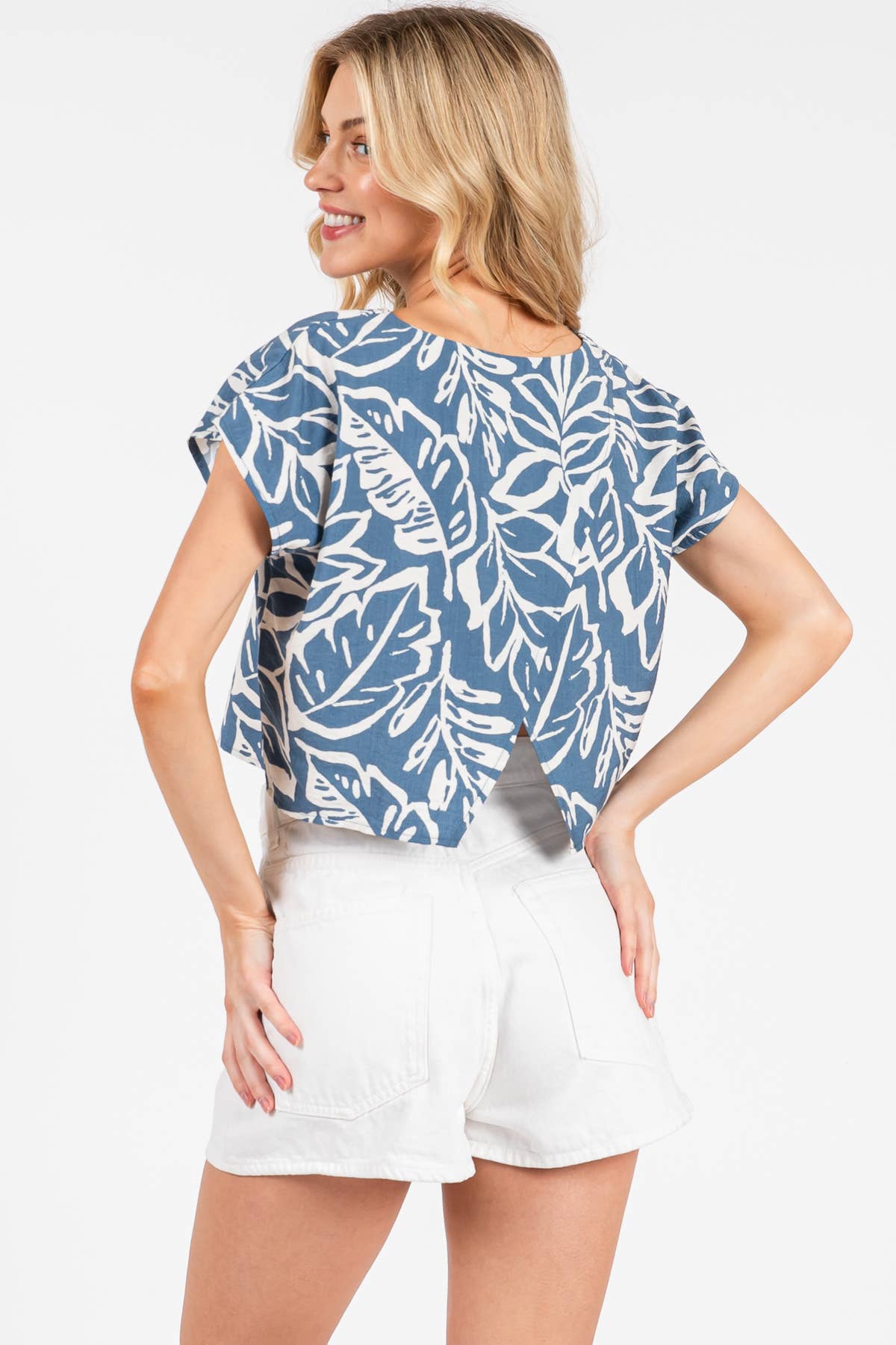 Print Extended Sleeve Crop Top - NJT30270A1: Brown/ Off White