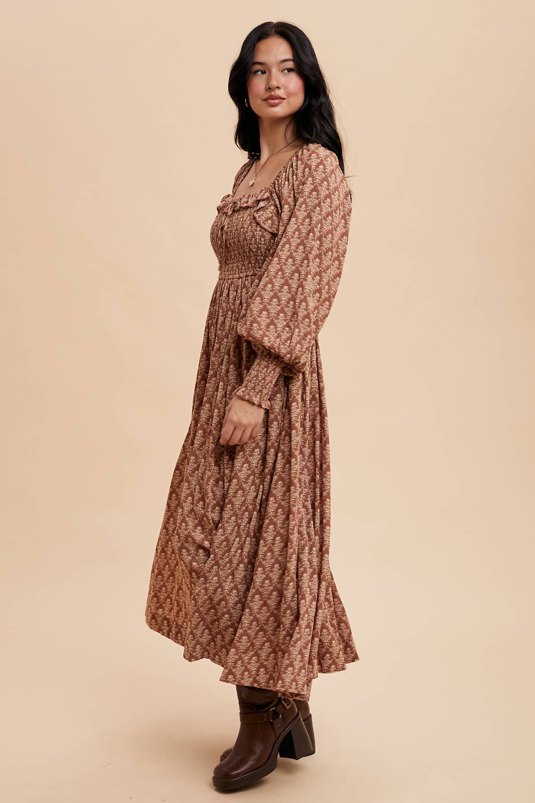 SMOCKED RUFFLED FLORAL MAXI: INDIGO / ILD5970