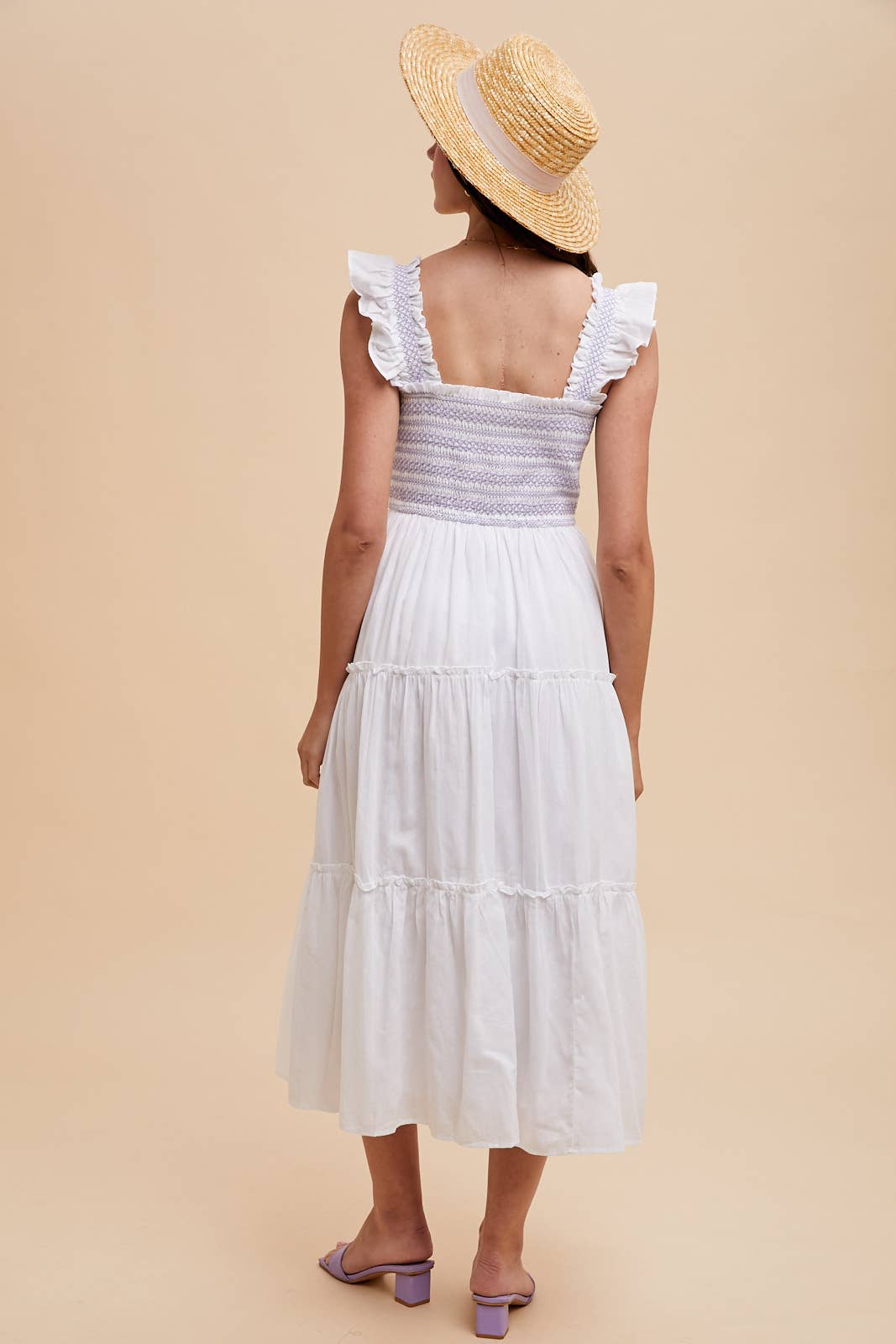 CONTRAST STITCHED SMOCKED MAXI DRESS: AIRY BLUE / ILD6242