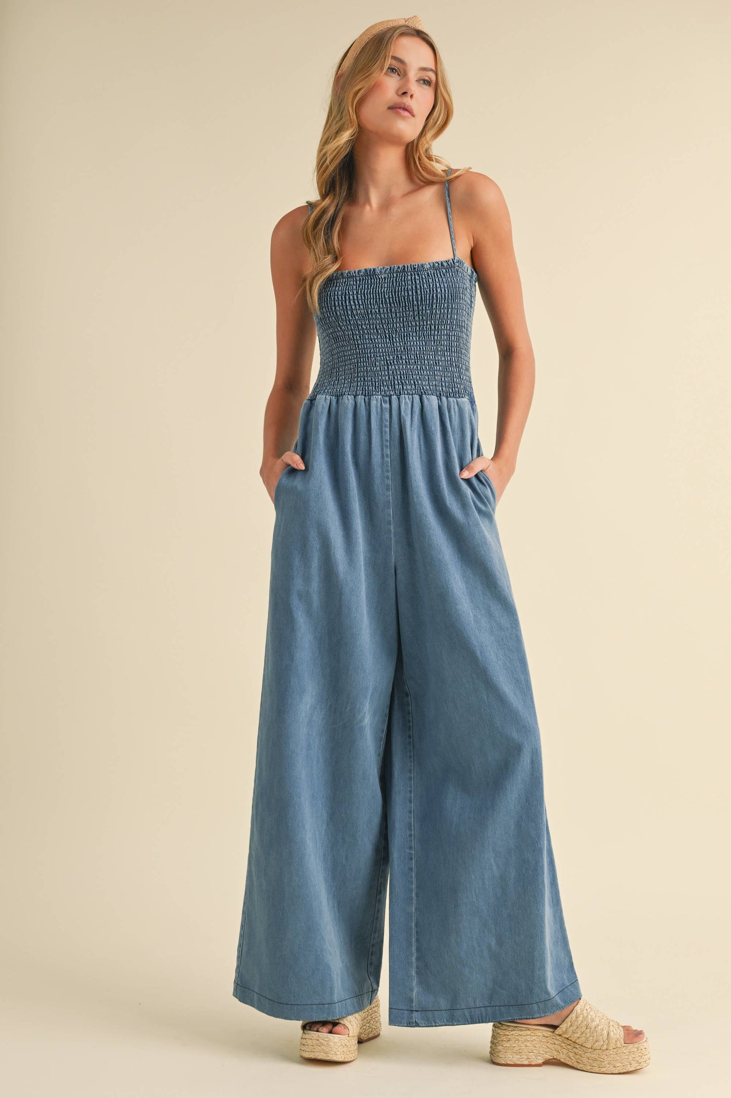 IJP3036 SMOCKED SPAGHETTI STRAP WIDE LEG JUMPSUIT : DENIM