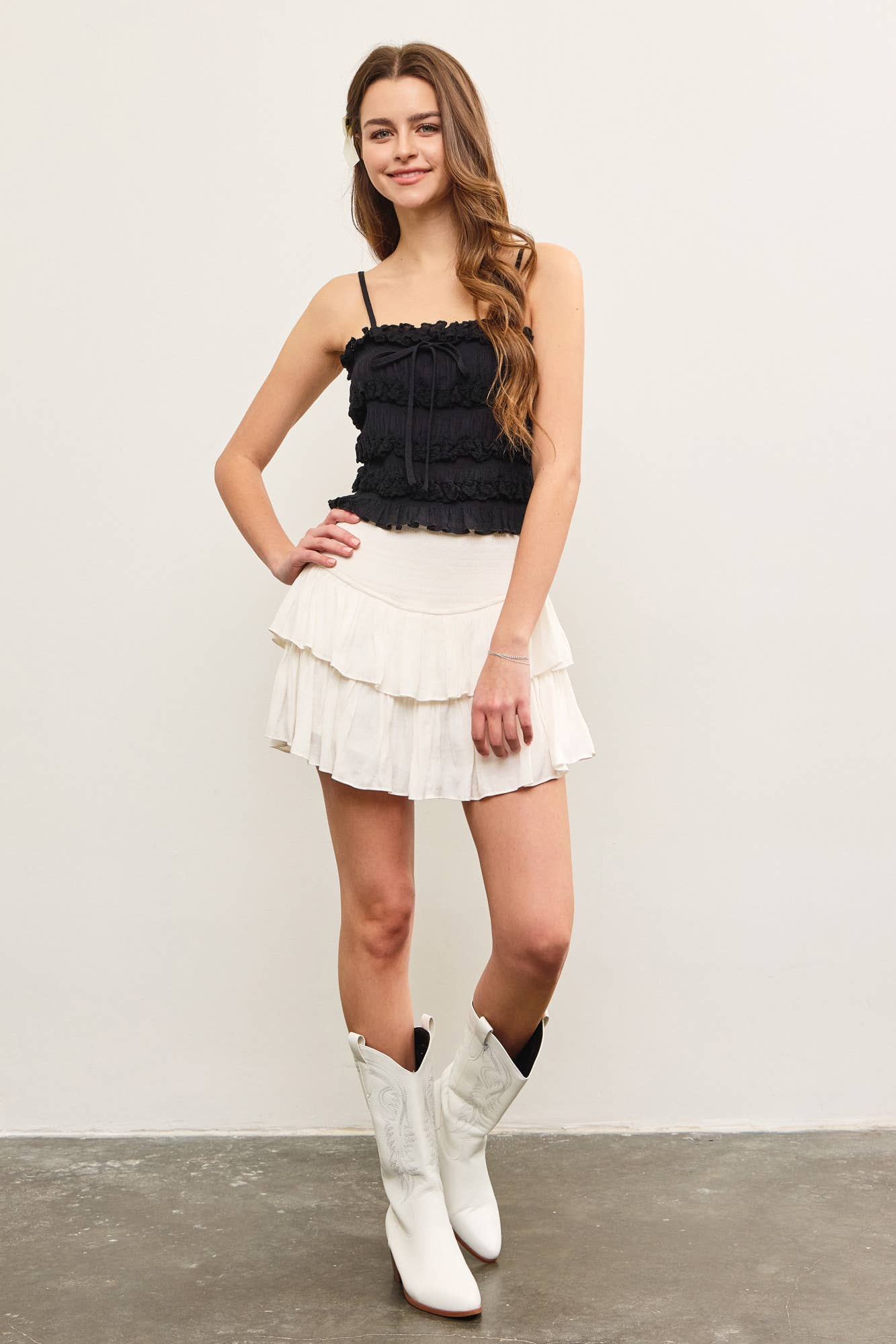 EYELET LACE RUFFLED CAMI TOP : SNOW WHITE / S24647