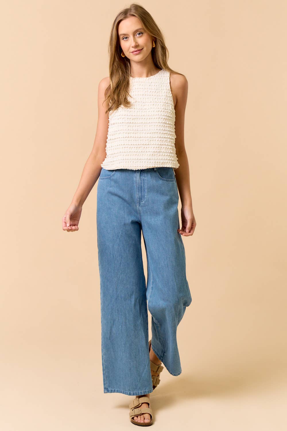 ILT5855 SLEEVELESS TEXTURE TOP : CREAM
