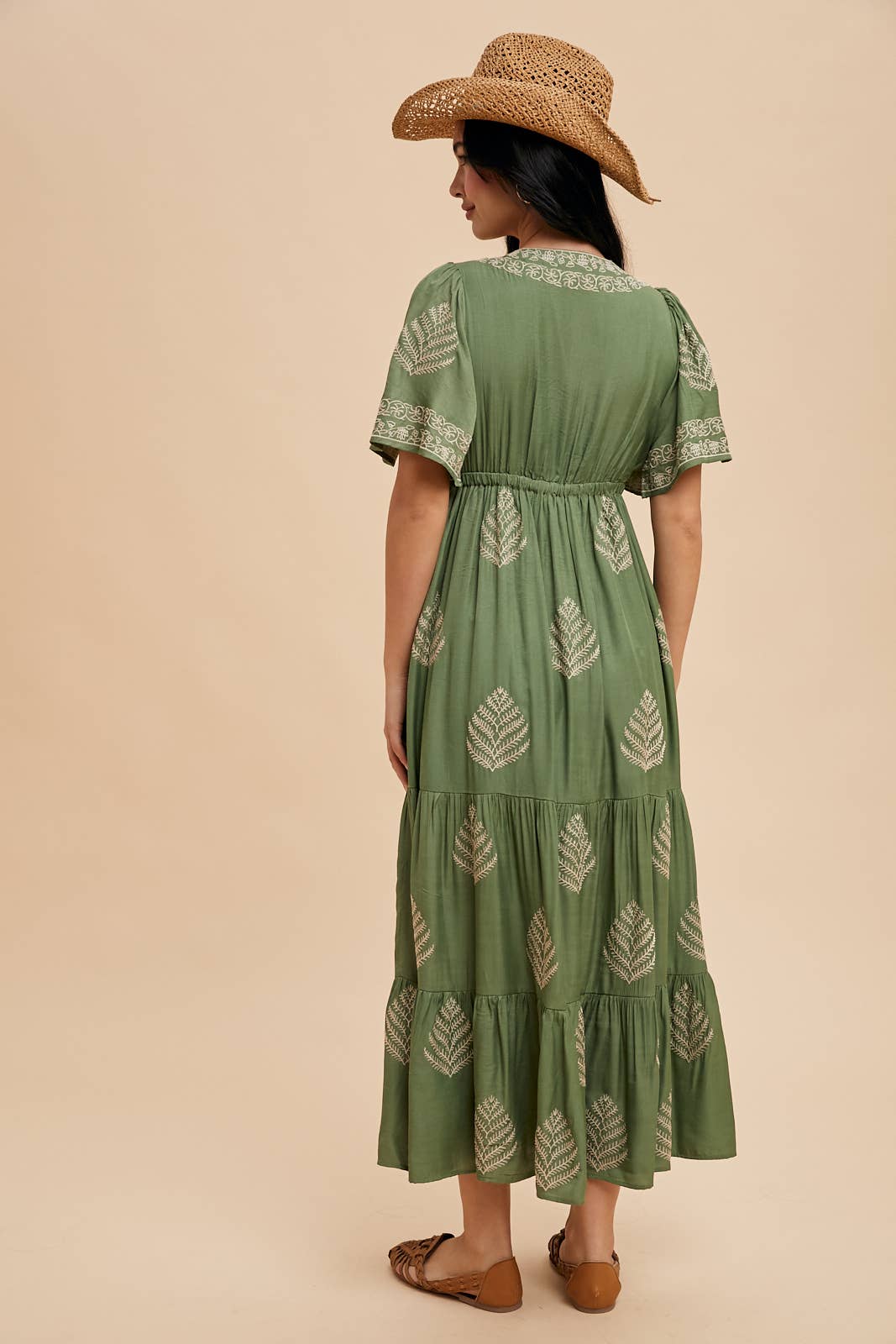 ALL OVER EMBROIDERED MAXI DRESS: OLIVE / ILD5578