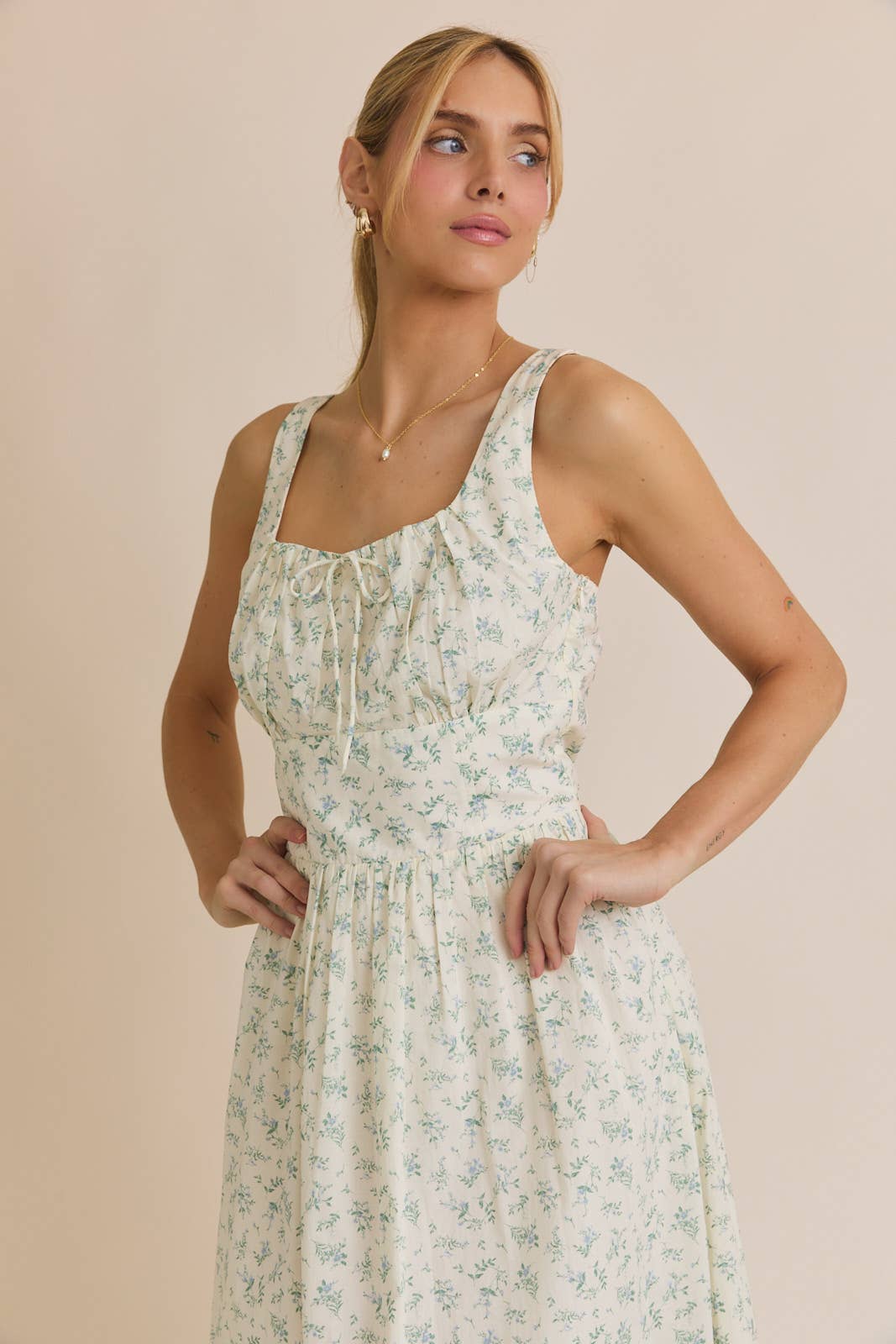SQUARE NECK SLEEVELESS LINEN MIDI DRESS: CREAM-BLUE FLORAL / MD10126-1