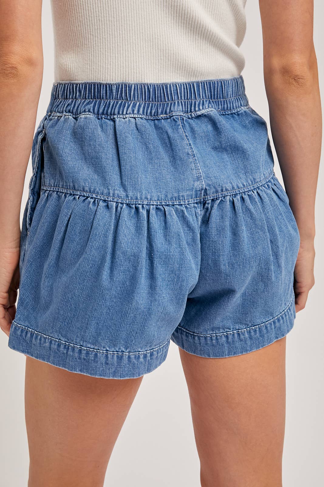 FLUER PLEATED DENIM SHORTS WITH POCKETS: LT.WASH / B02765
