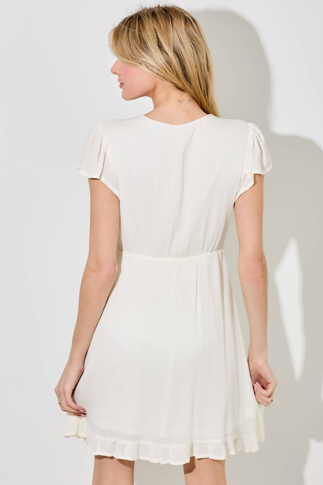 V-NECK MINI DRESS: CREAM / BD6021-A