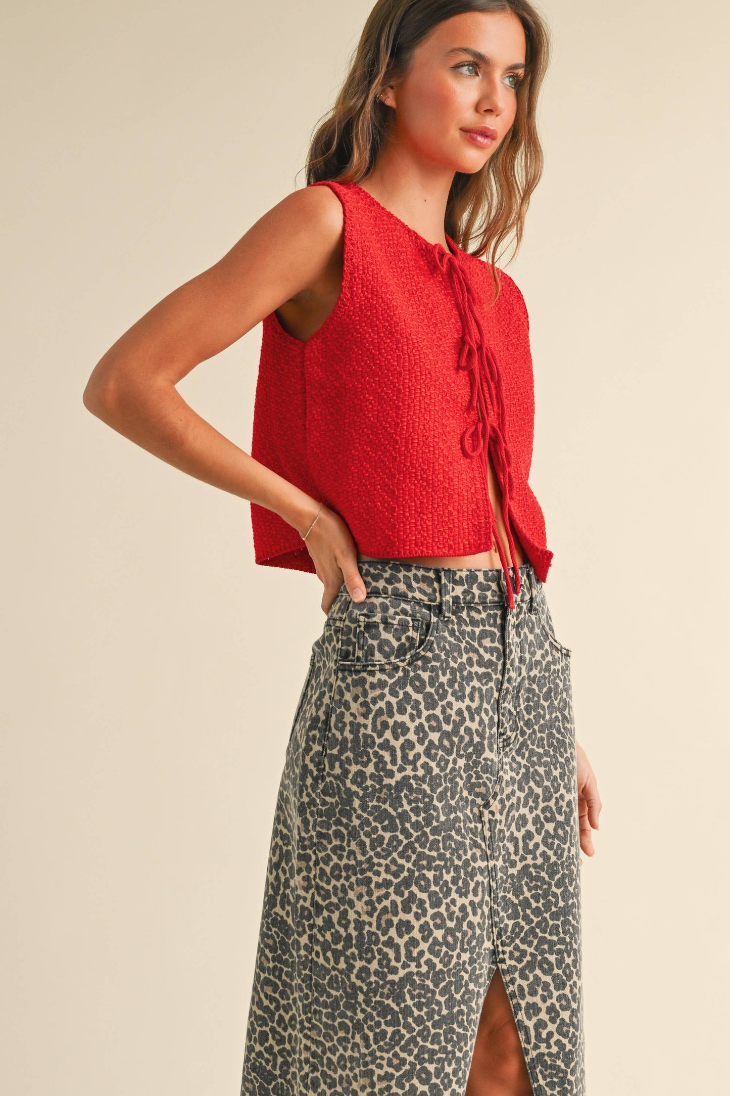 T4837 KNITTED TIED IN FRONT CARDIGAN: CREAM