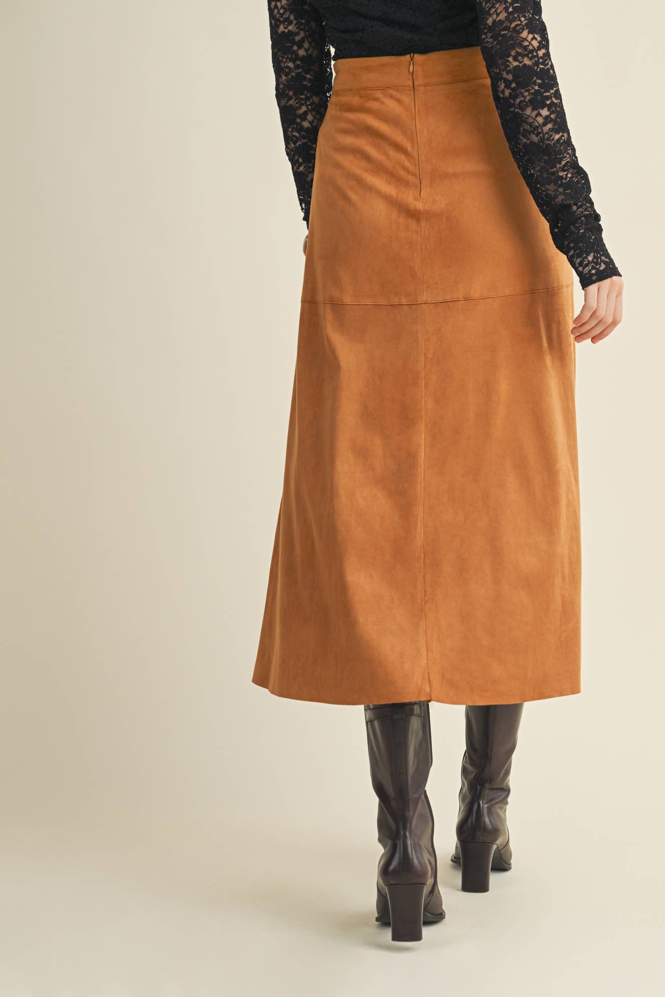 DRAWSTRING SUEDE A-LINE SKIRT: CAMEL / S25226