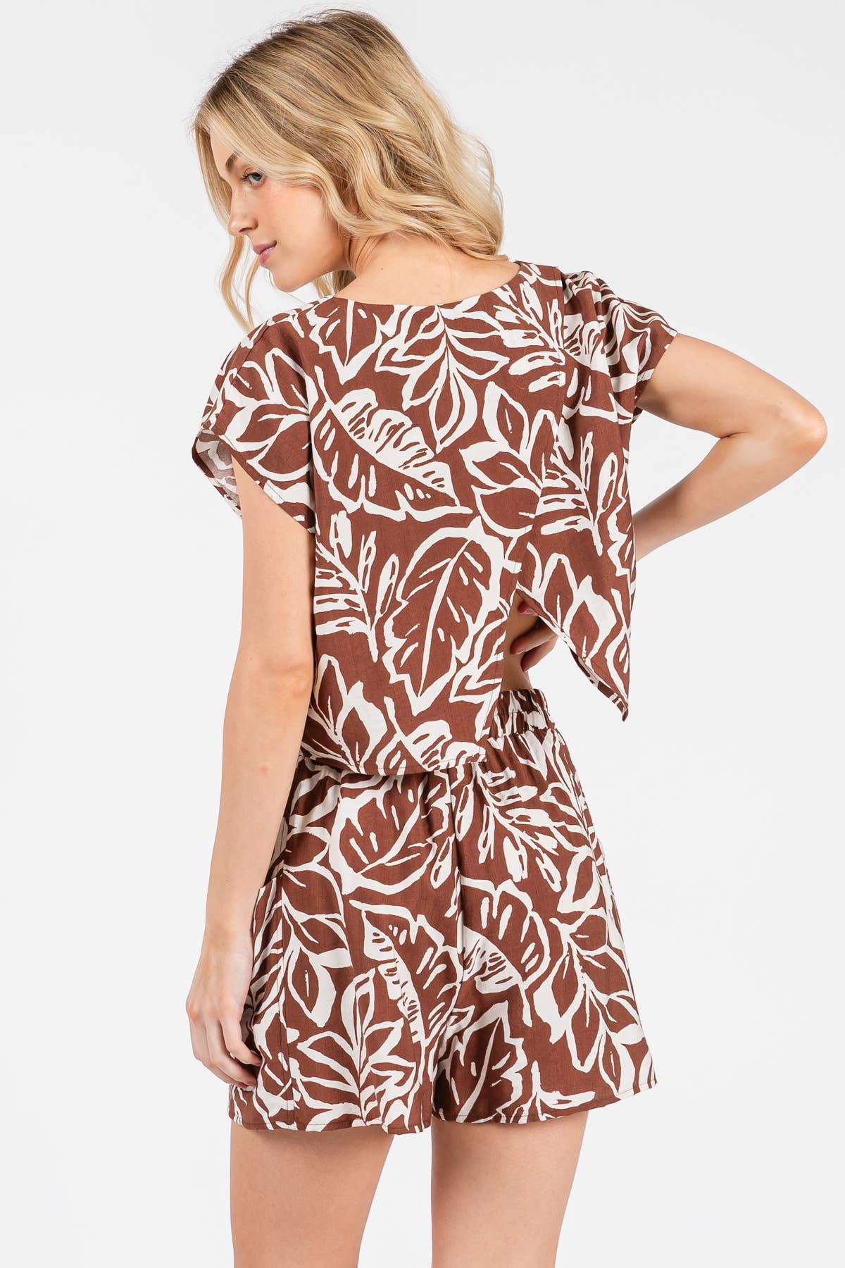 Print Extended Sleeve Crop Top - NJT30270A1: Brown/ Off White