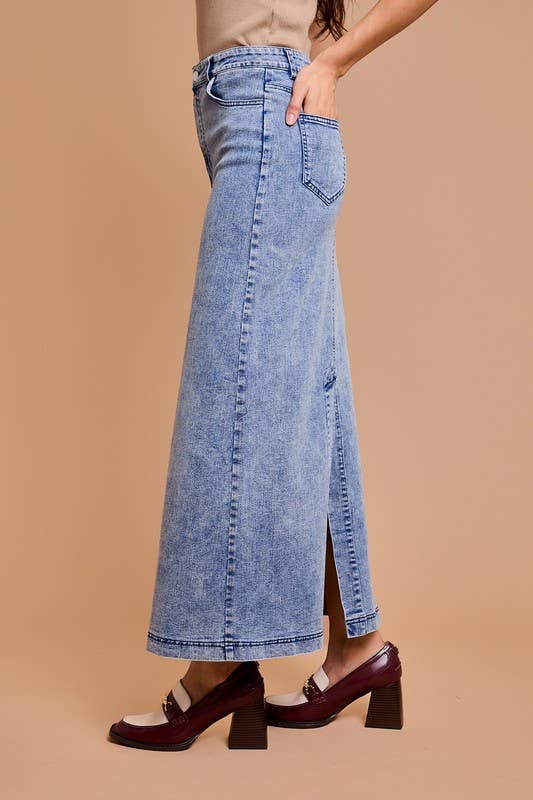 Flare Denim Long Skirt: Denim / MS7220G