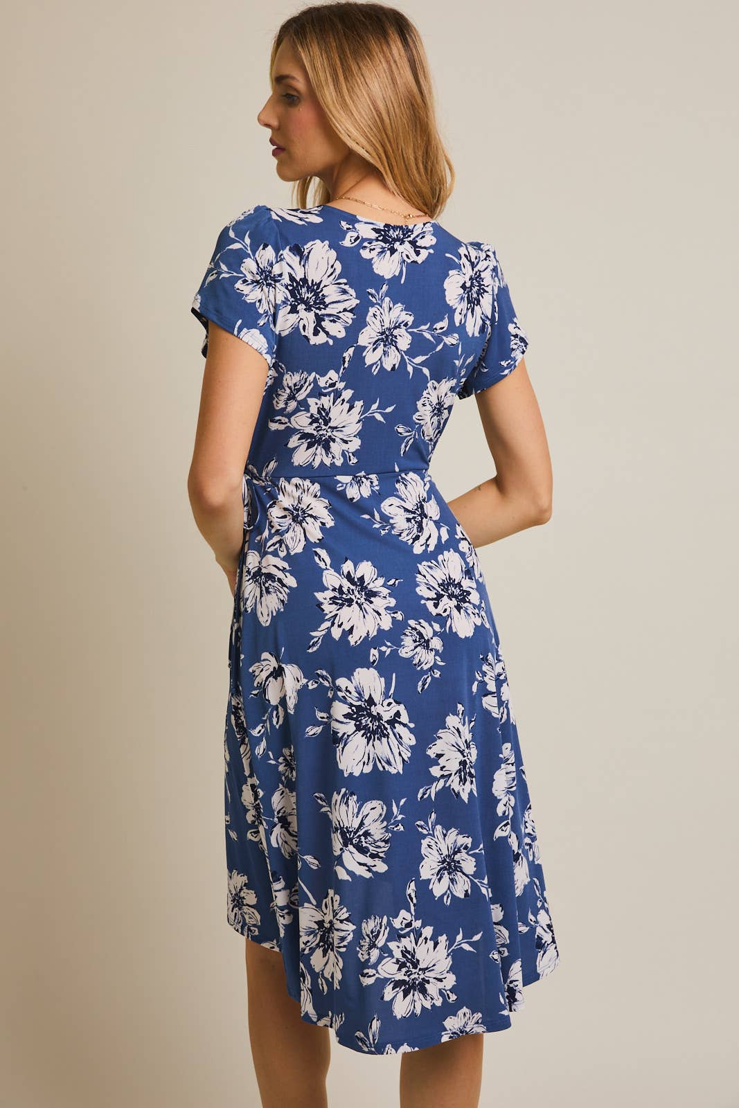 D17992F : BLUE-WHITE FLORAL