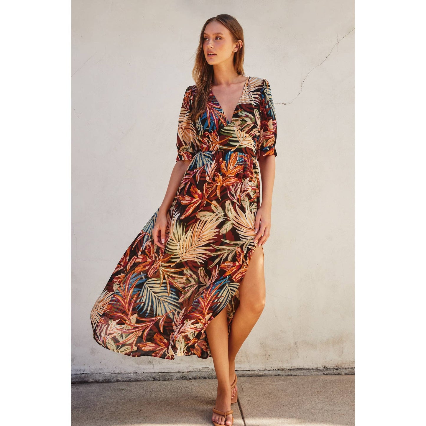 Sunset Beach Surplice Slit Maxi Dress: VINTAGE PALMS / FD11629-P828_2