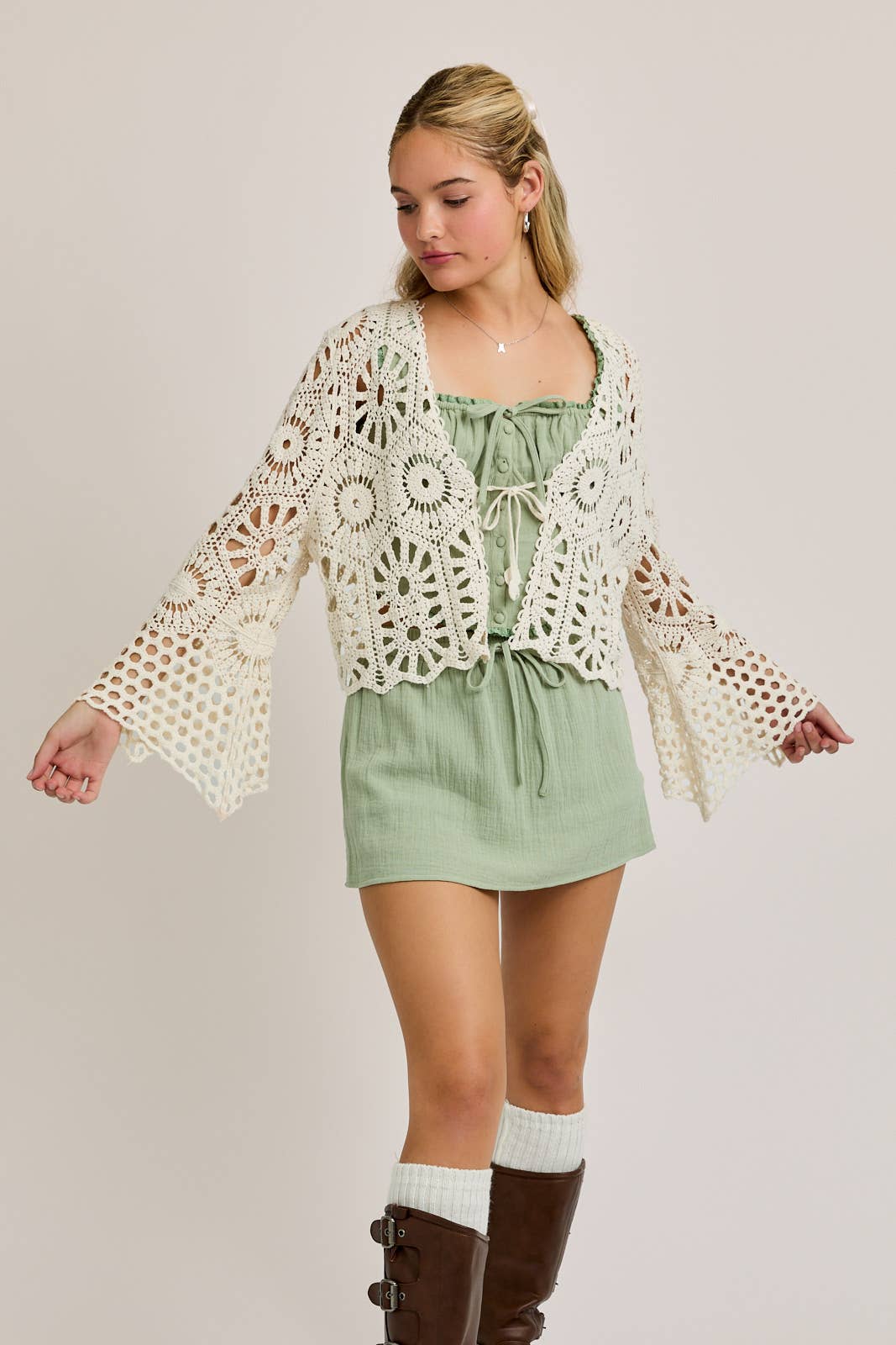 LONG SLEEVE CROCHET FRONT TIE OPEN TOP: CREAM / LWT0099
