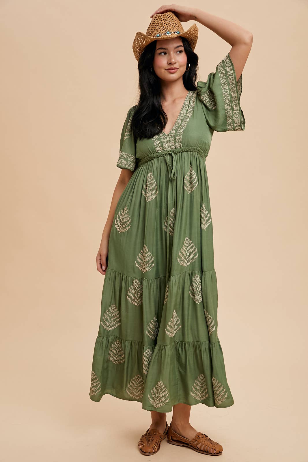ALL OVER EMBROIDERED MAXI DRESS: OLIVE / ILD5578