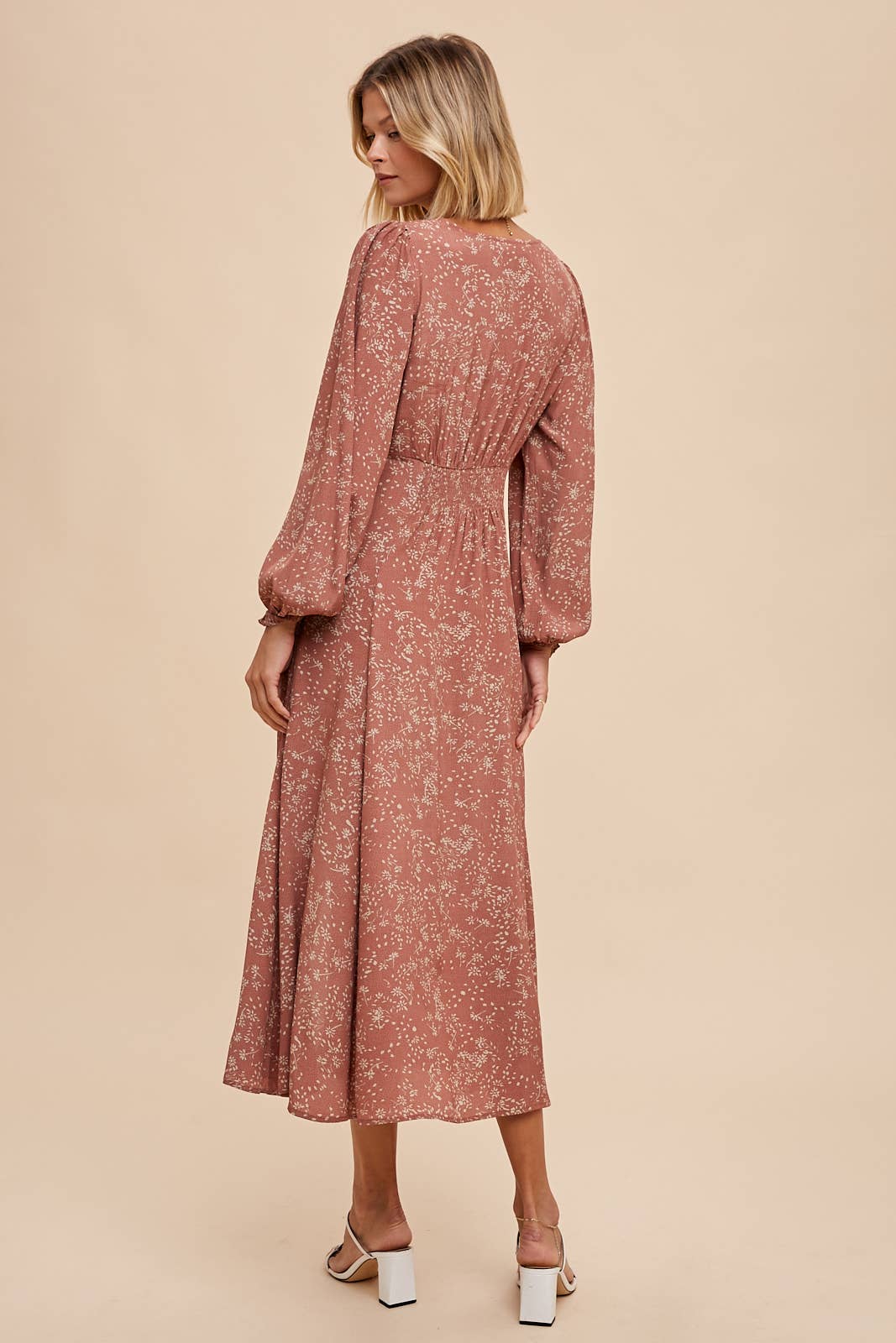 (Copy) VISCOSE FLORAL BUTTON DRESS: BLACK FLORAL / ILD5115-B
