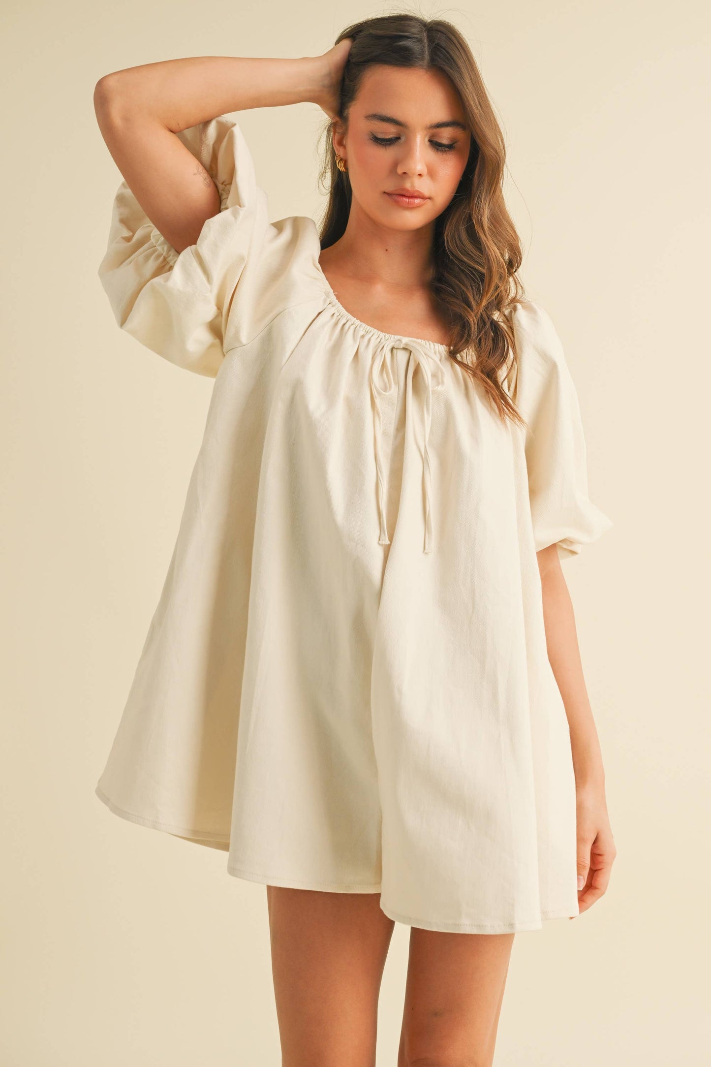 IR2196-A PUFF SLEEVE RELAXED FIT BOXY DENIM ROMPER: CREAM