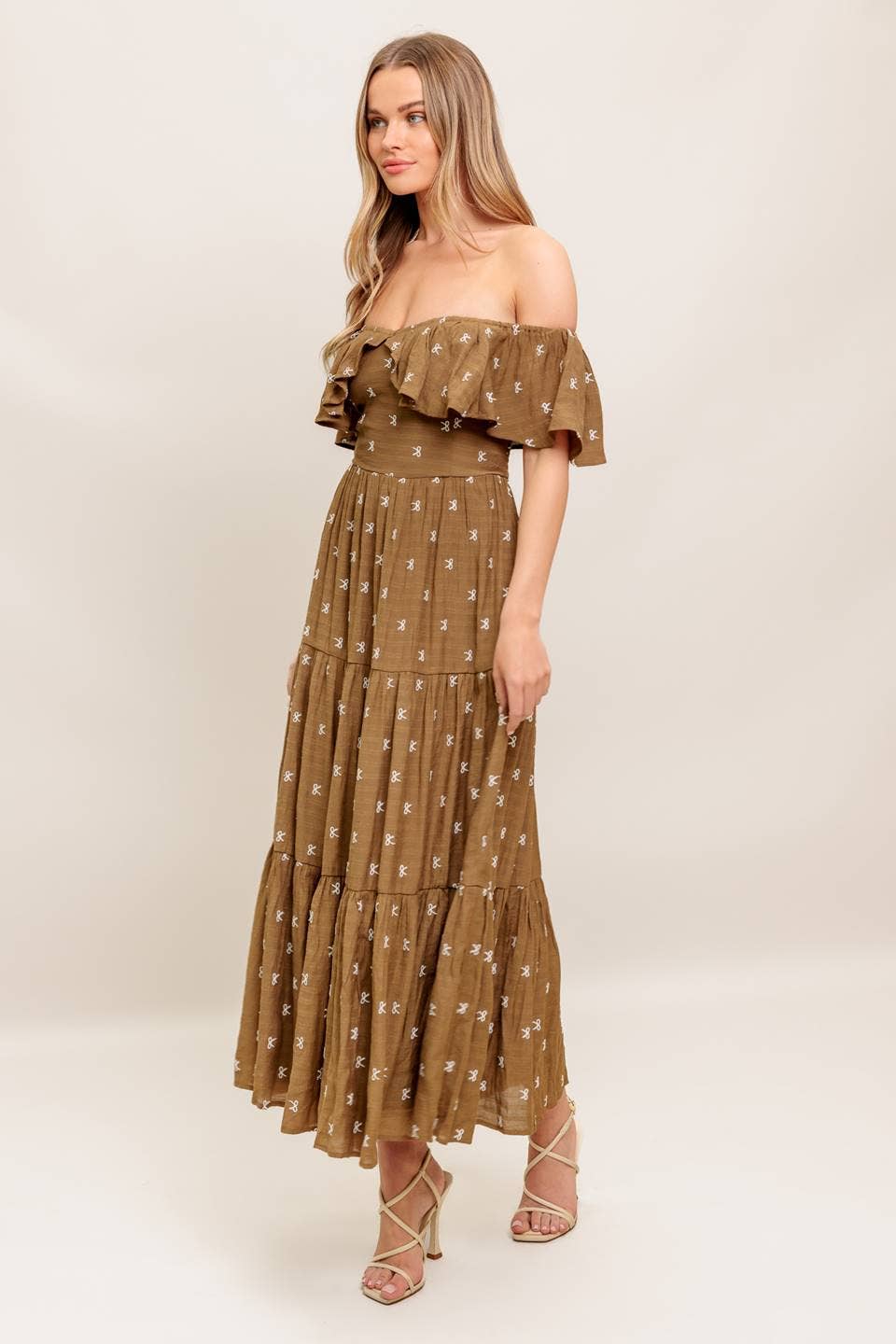 A textured embroidered woven midi dress - ID22655: Brown