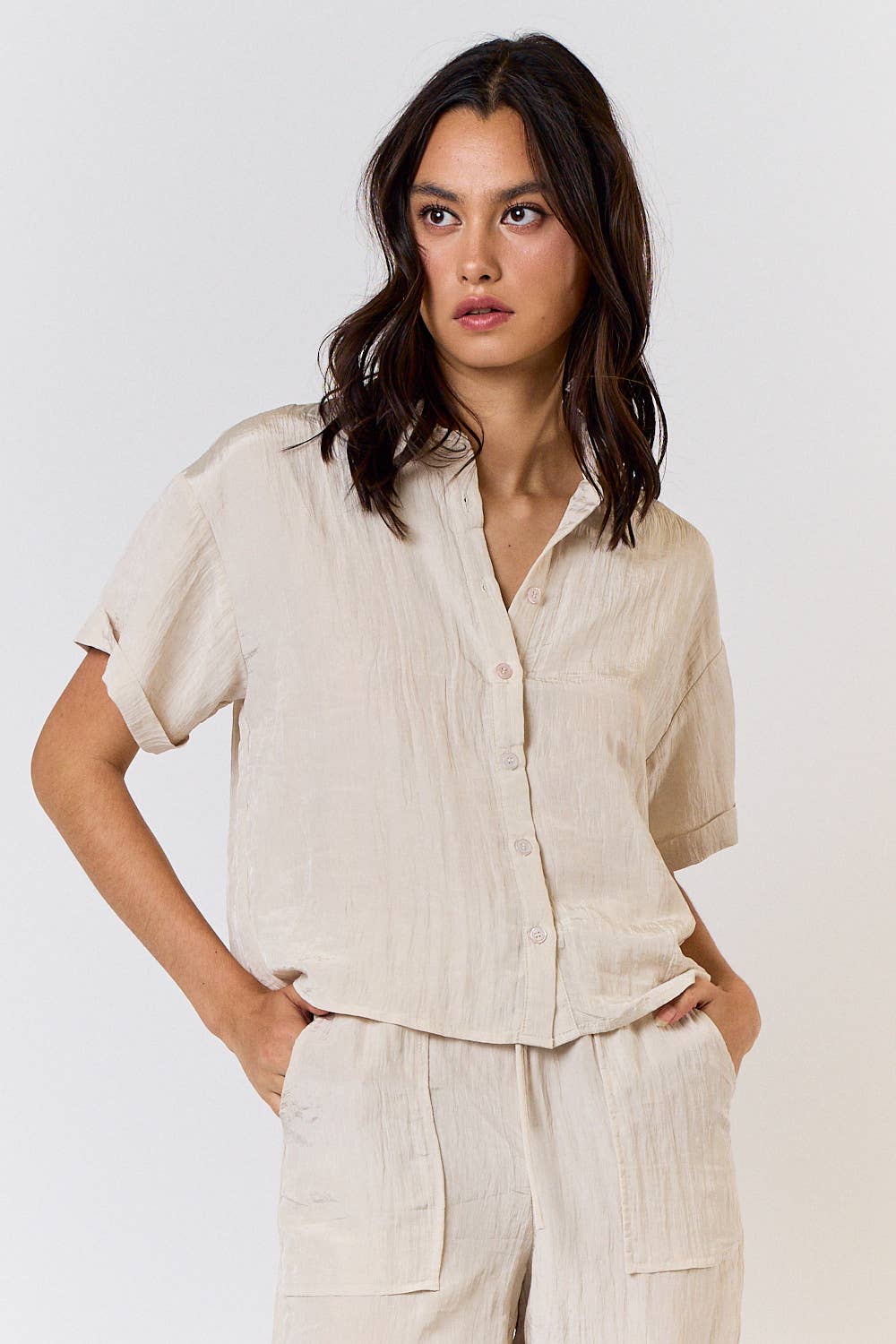 ILT3645 ROLL UP SLEEVE BUTTON UP SHIRTS: CREAM