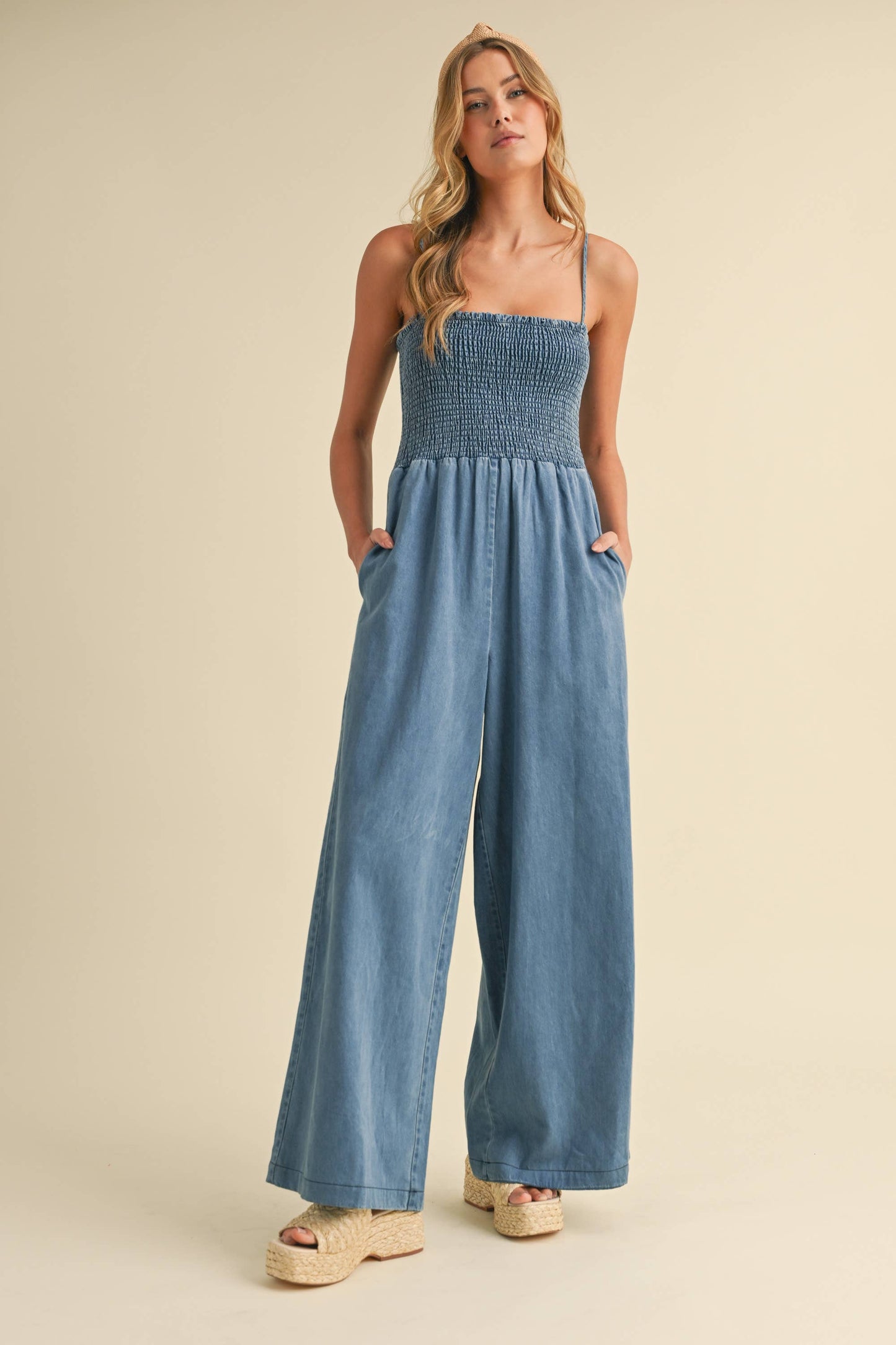 IJP3036 SMOCKED SPAGHETTI STRAP WIDE LEG JUMPSUIT : DENIM