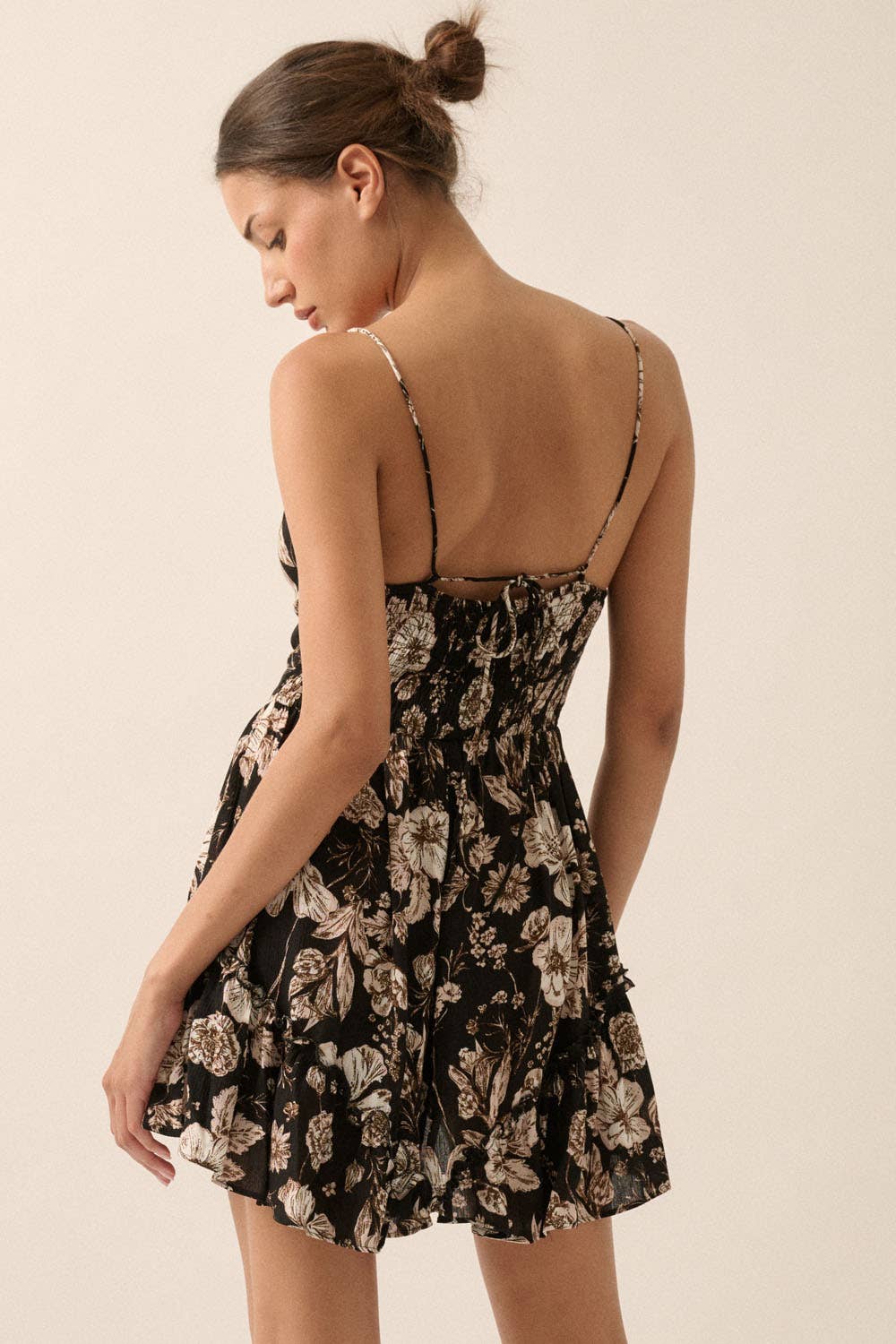 Floral Crepe Ruffled Tie-Front Cami Romper: BLACK / NPC2285C