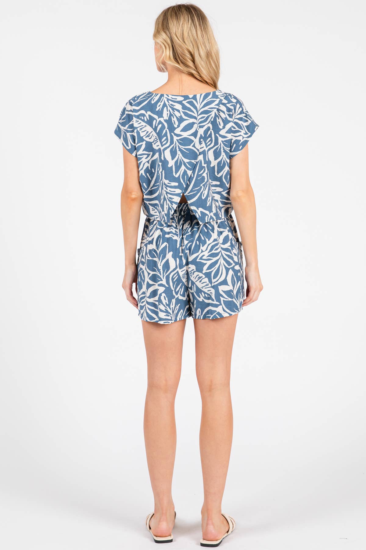Print Extended Sleeve Crop Top - NJT30270A1: Brown/ Off White