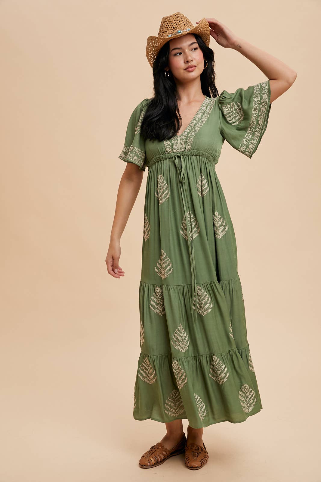 ALL OVER EMBROIDERED MAXI DRESS: OLIVE / ILD5578