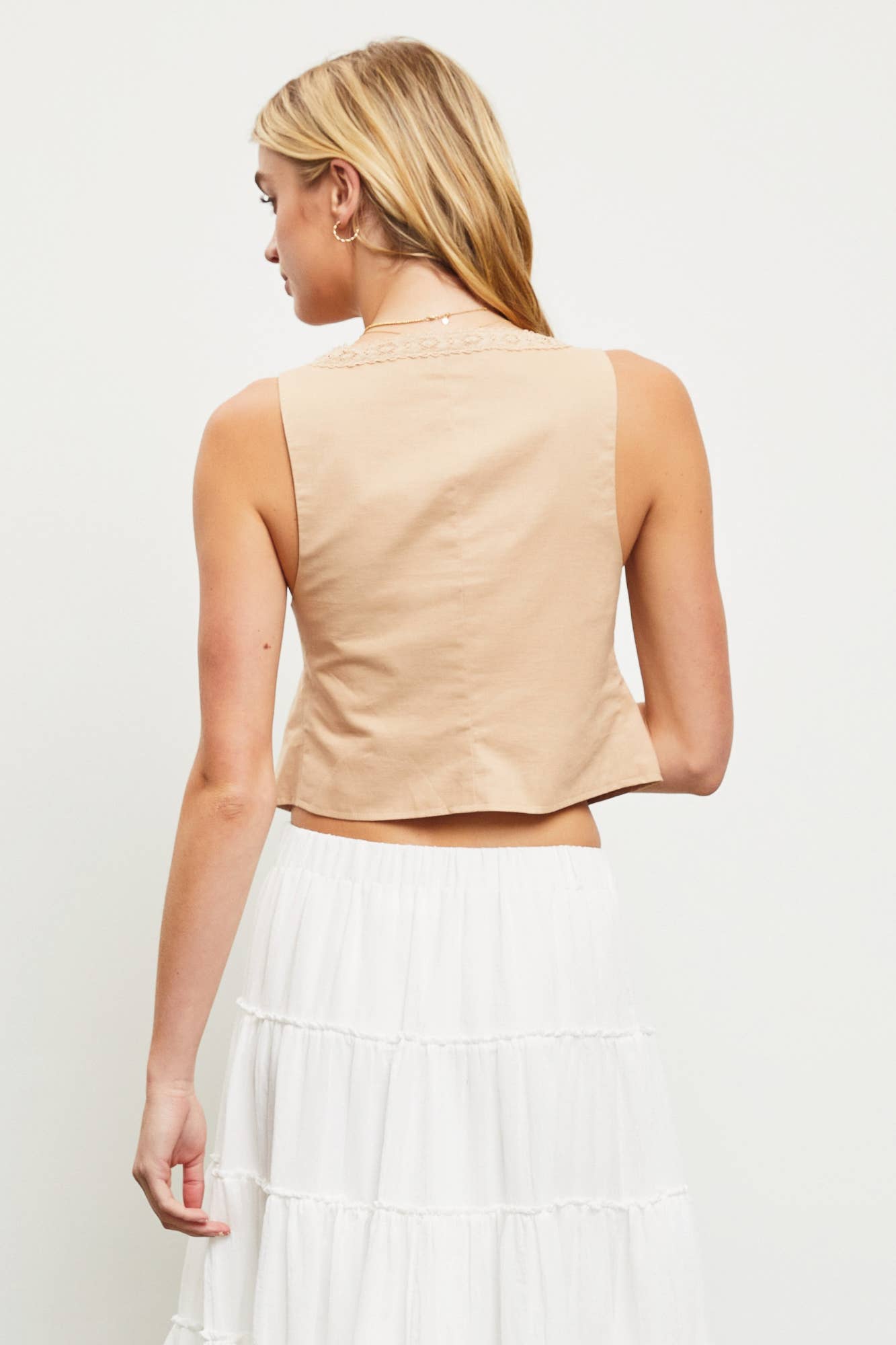 S22834 TIE FRONT CAMI TOP: White