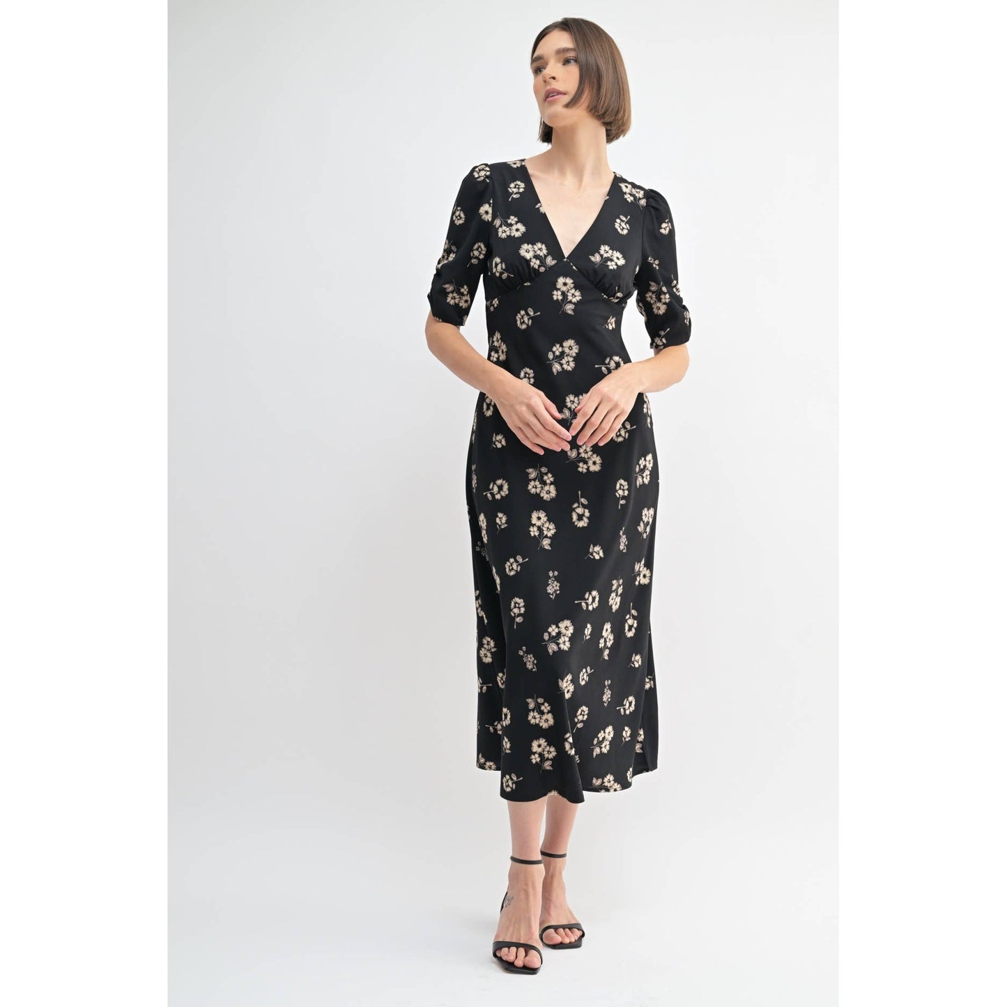 FLOWER PRINT V NECK MIDI DRESS: Black / FD68112_1