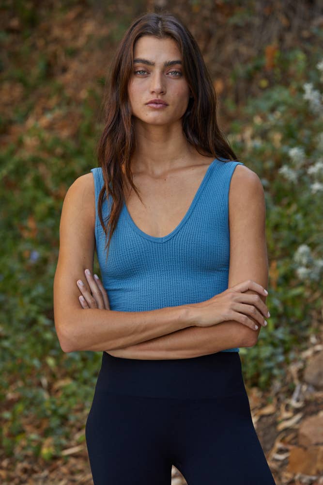 S1050N | Seamless Sleeveless UV Neck Reversible Tank Top : Olive Gold