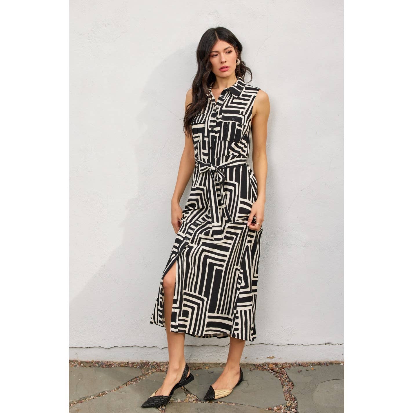 Runaway Sleeveless Shirt Dress: BLACK/CREAM / FD12430-P2063_2
