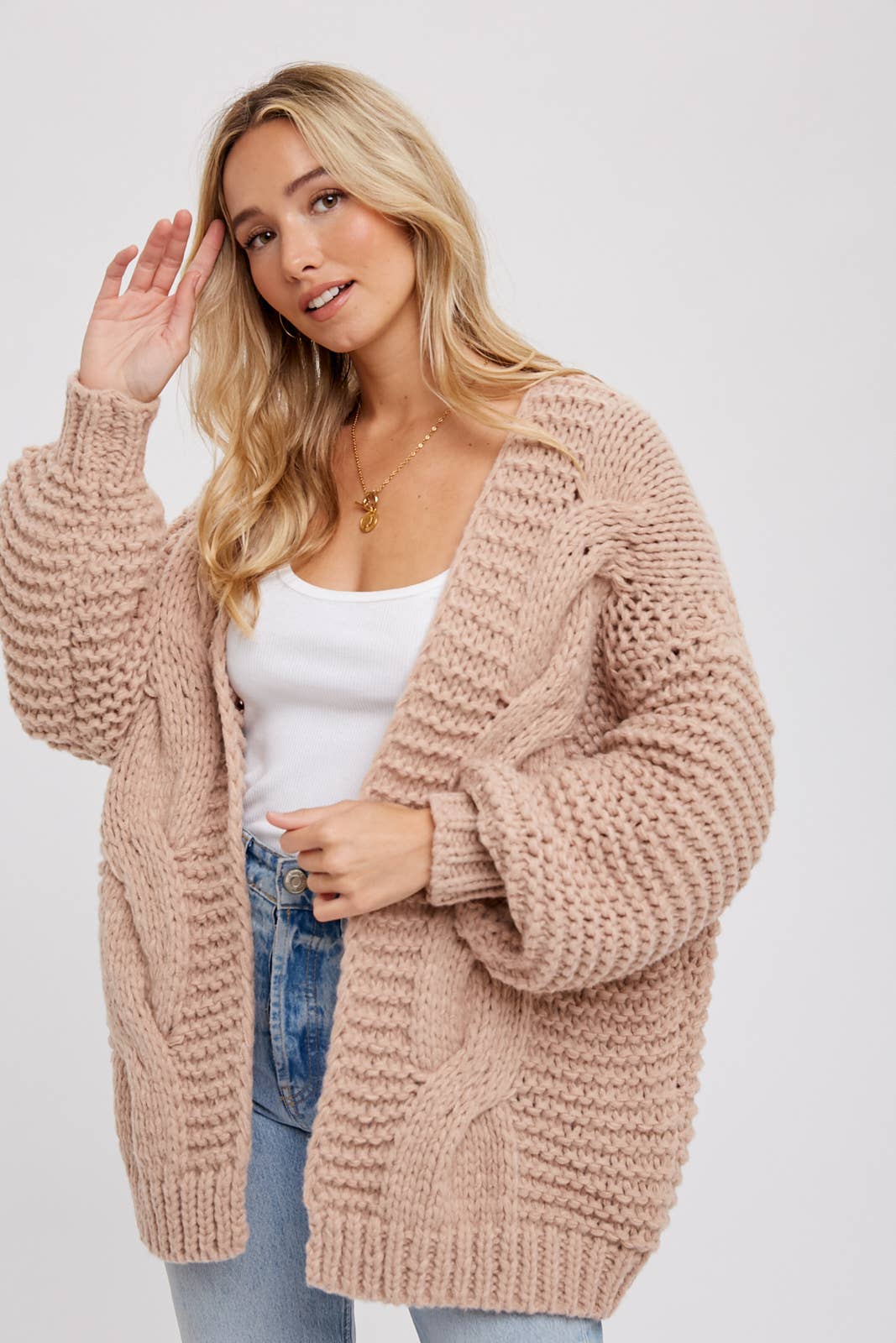 CHUNKY CABLE CARDIGAN: OLIVE / C01713