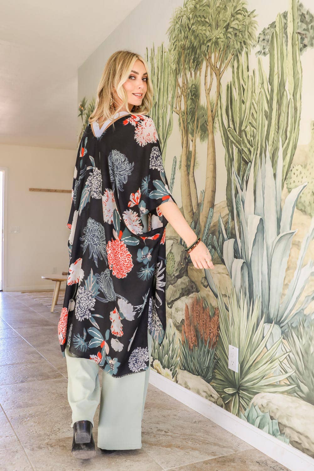 Floral Motif Combo Kimono: Taupe