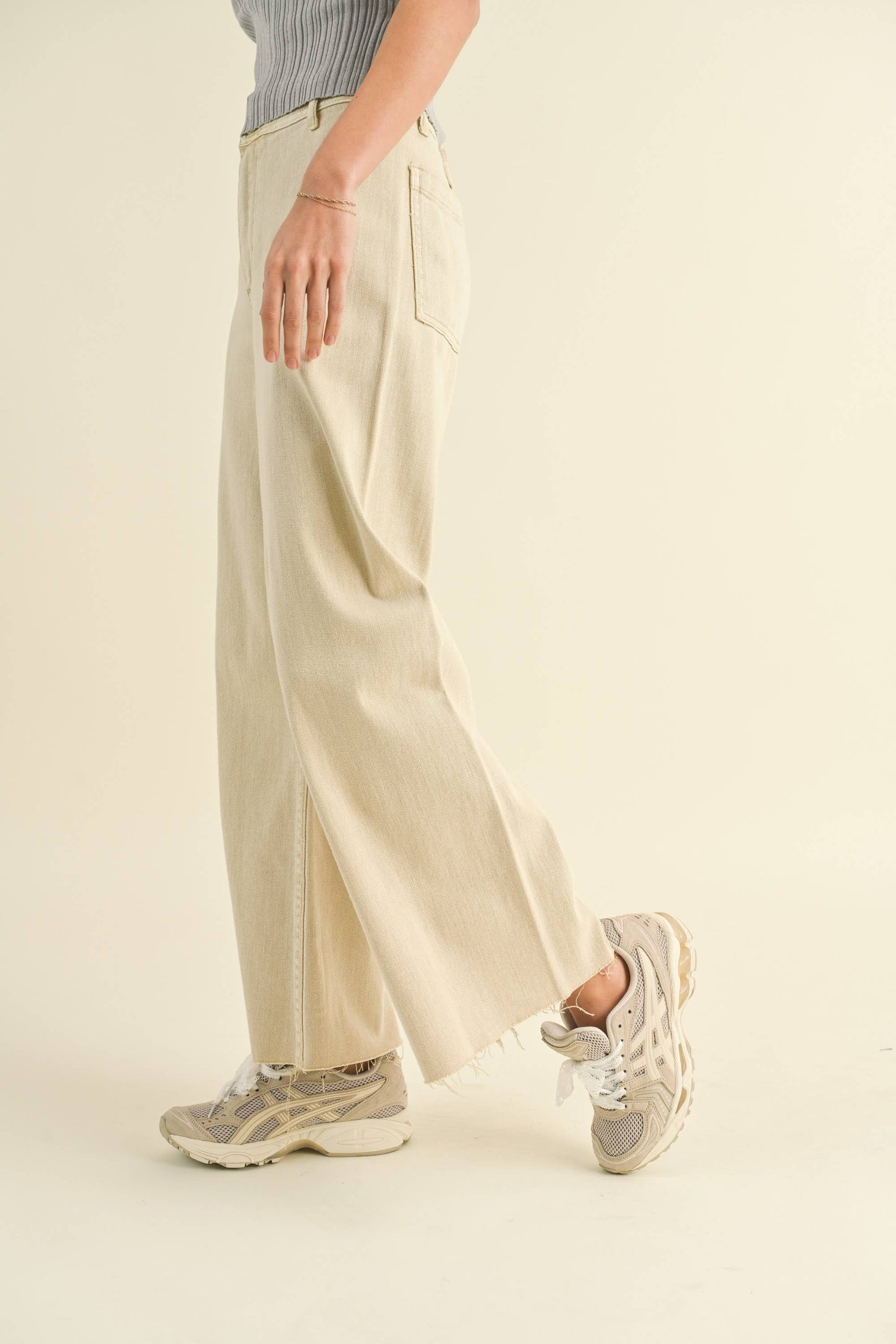 MMP623 STRAIGHT WIDE LEG DENIM PANTS: Brown